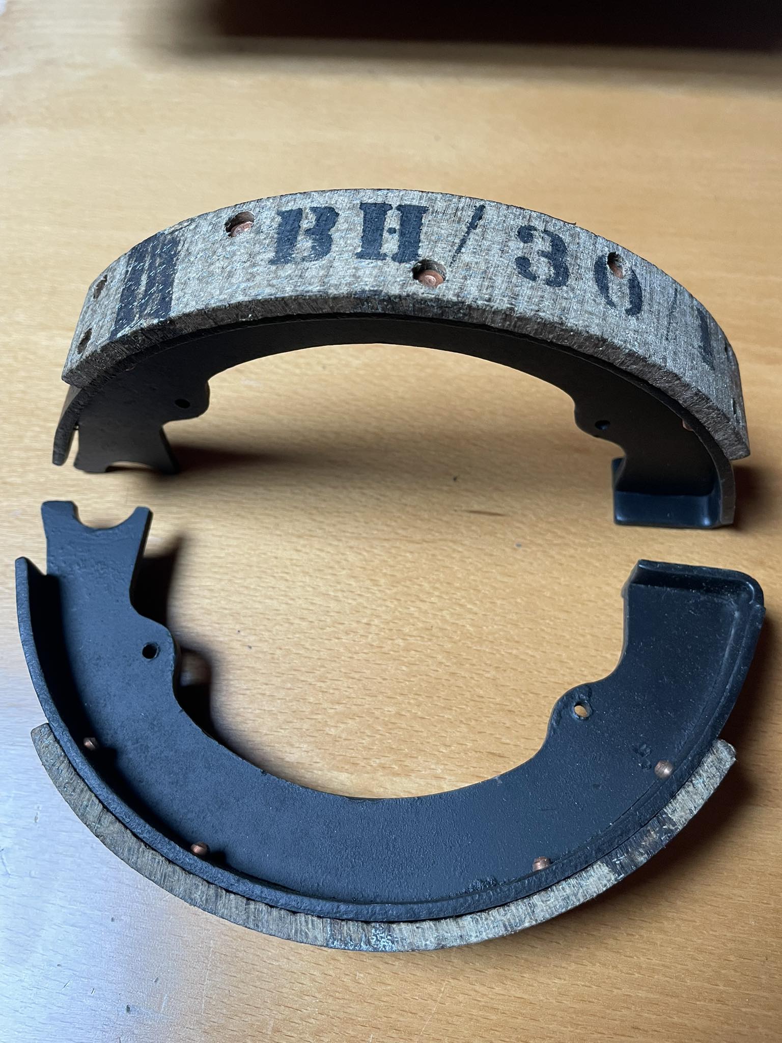 Motor bike brake shoes new for R80 for your Motomia or big boy