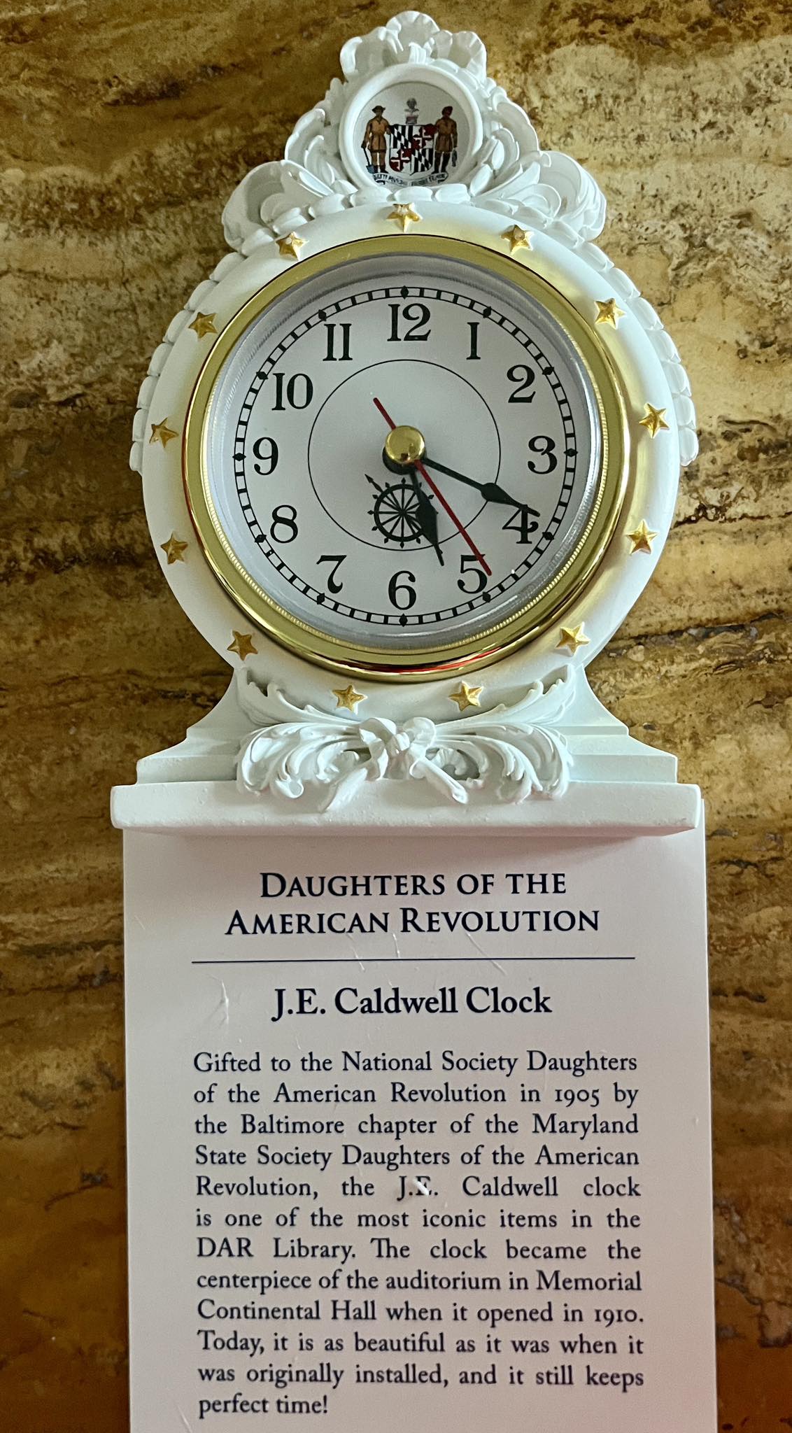 This beauty arrived today from the DAR Store 🇺🇸 | Facebook