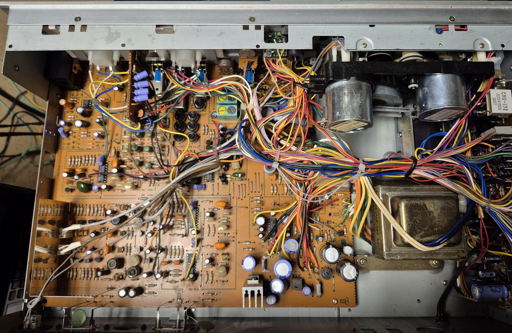 Fixing 1980 Aiwa cassette deck noise issue with Sansui AU-317