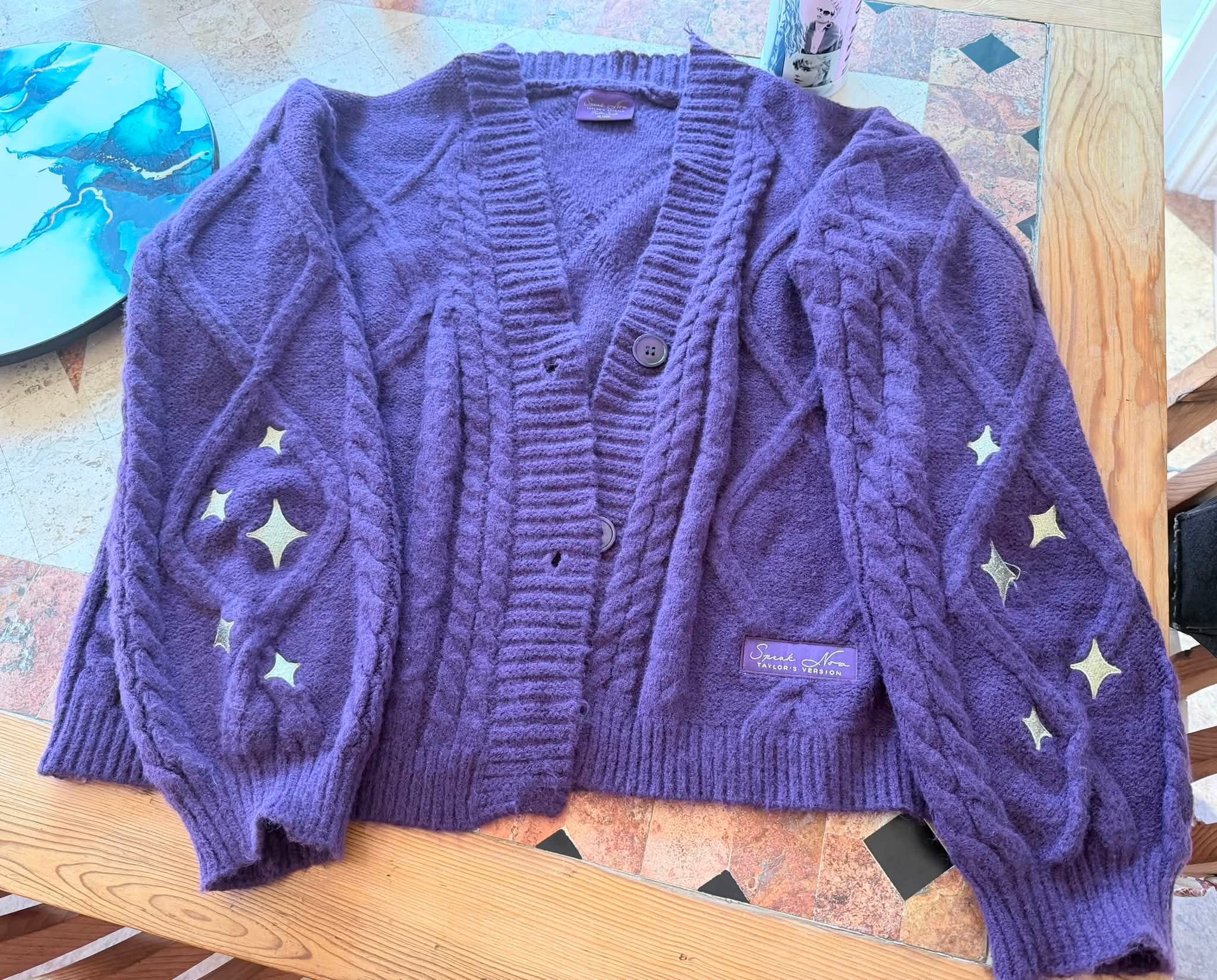Is this Speak Now cardigan from Taylor Swift real?