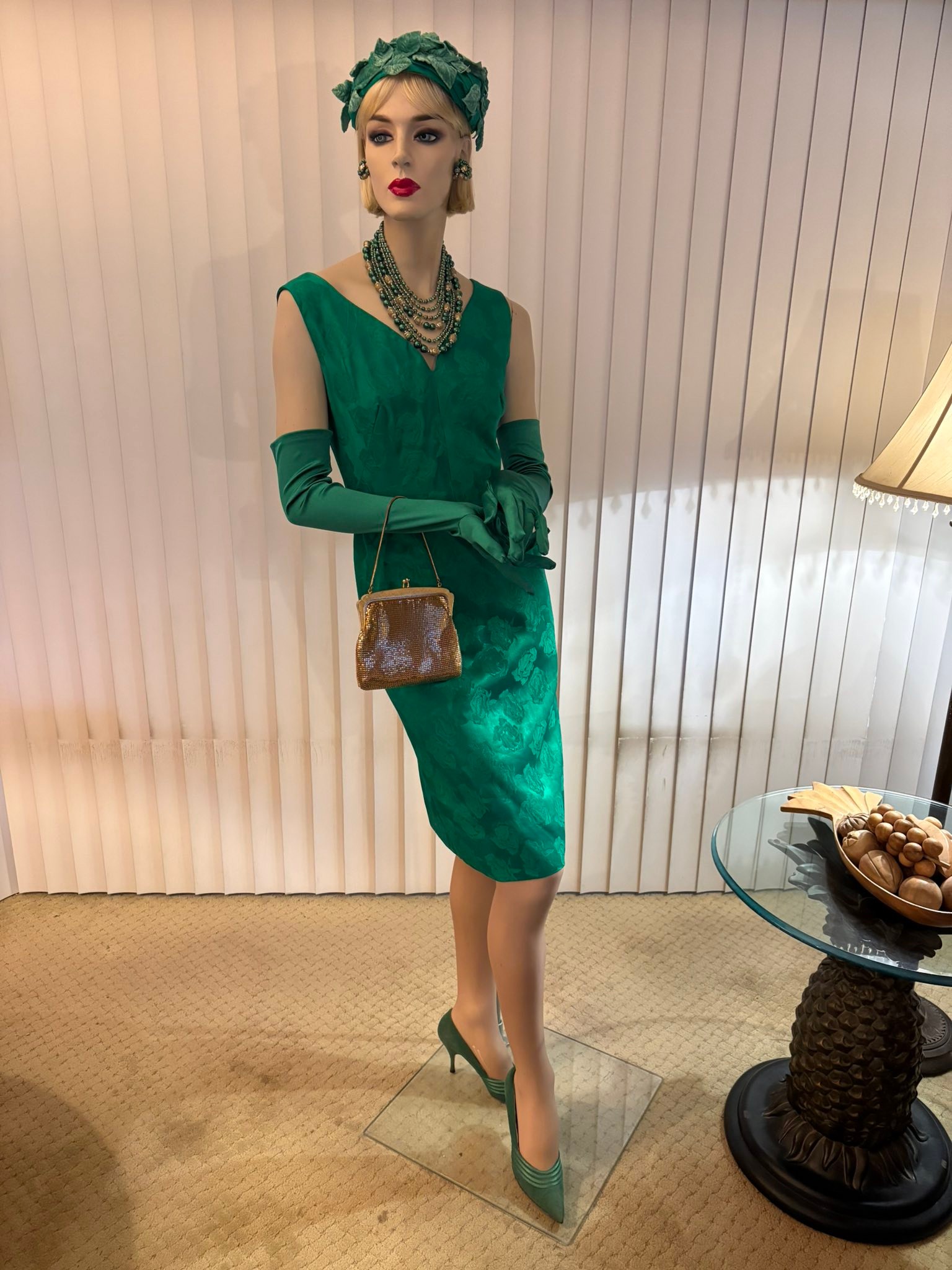 emerald dress with gold shoes The stunning Hailey Goggins, wearing a bespoke green, beaded lace dress, to her debs, by Geraldine O'Meara Designs #wearirishdesign Best Sellers NH Week 19