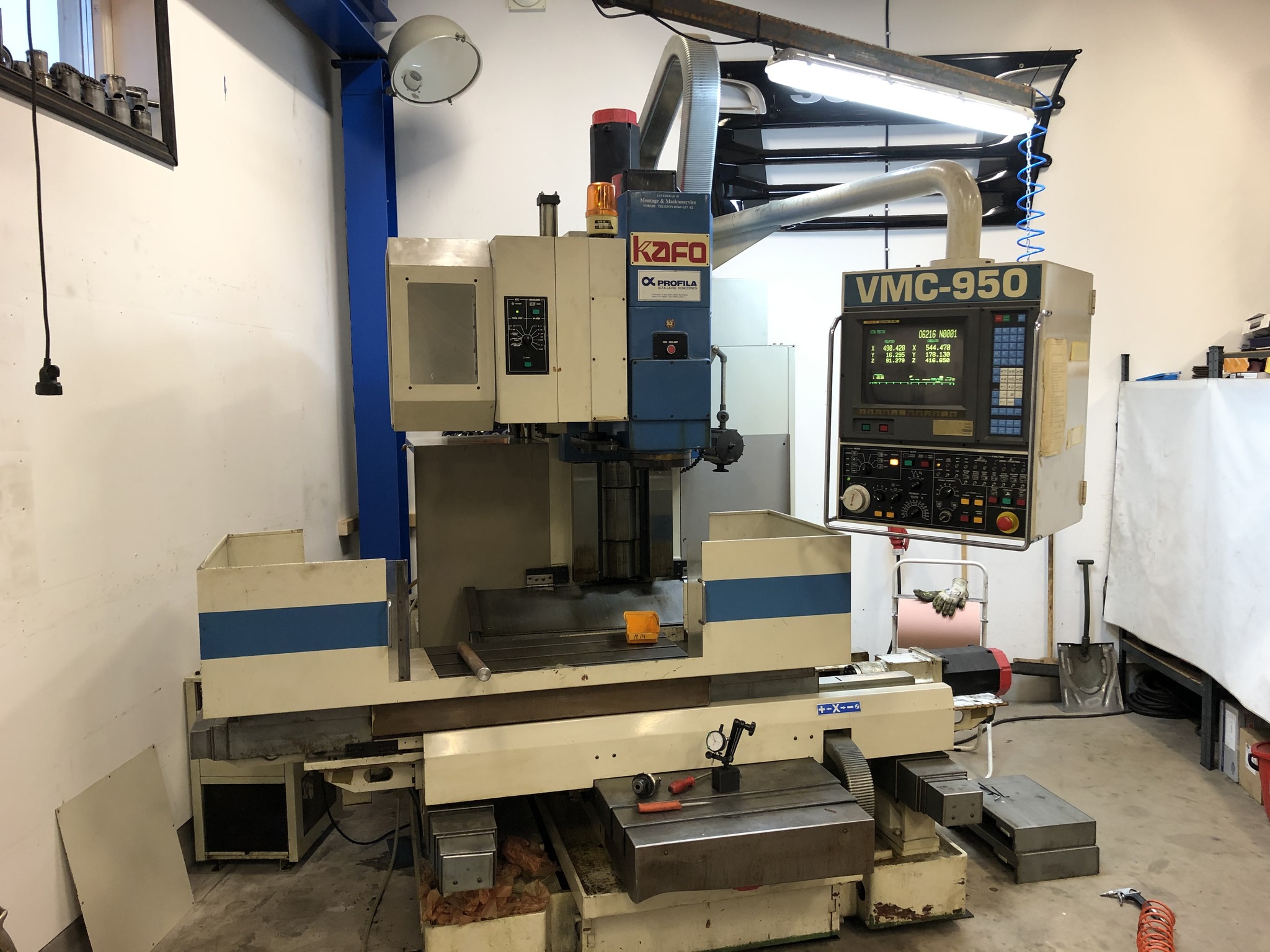 Basic VMC with Fanuc 0-M system and 4th axis information