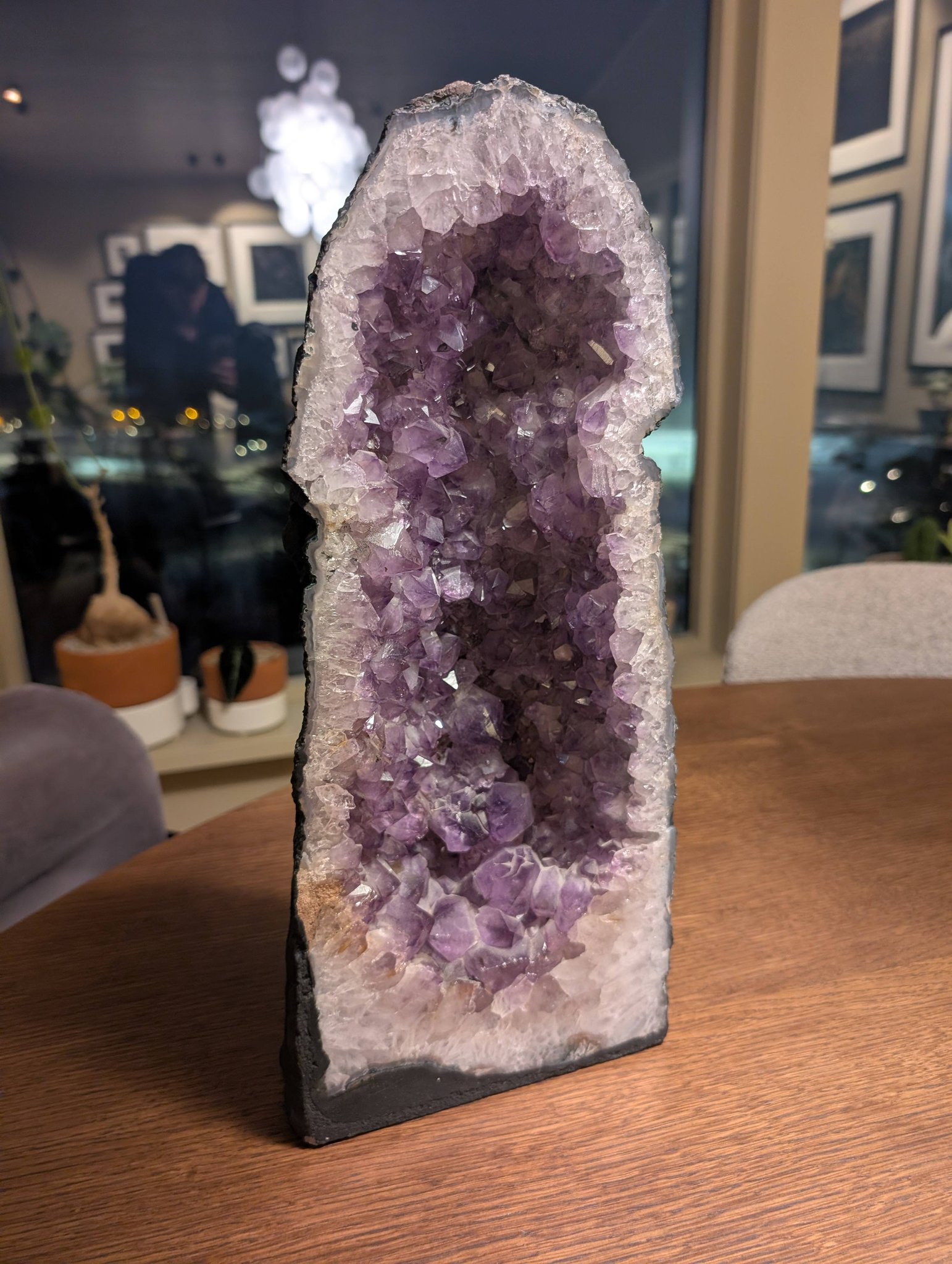 salg-av-steiner-mineraler-og-fossiler-hei-har-denne-ametysten-her