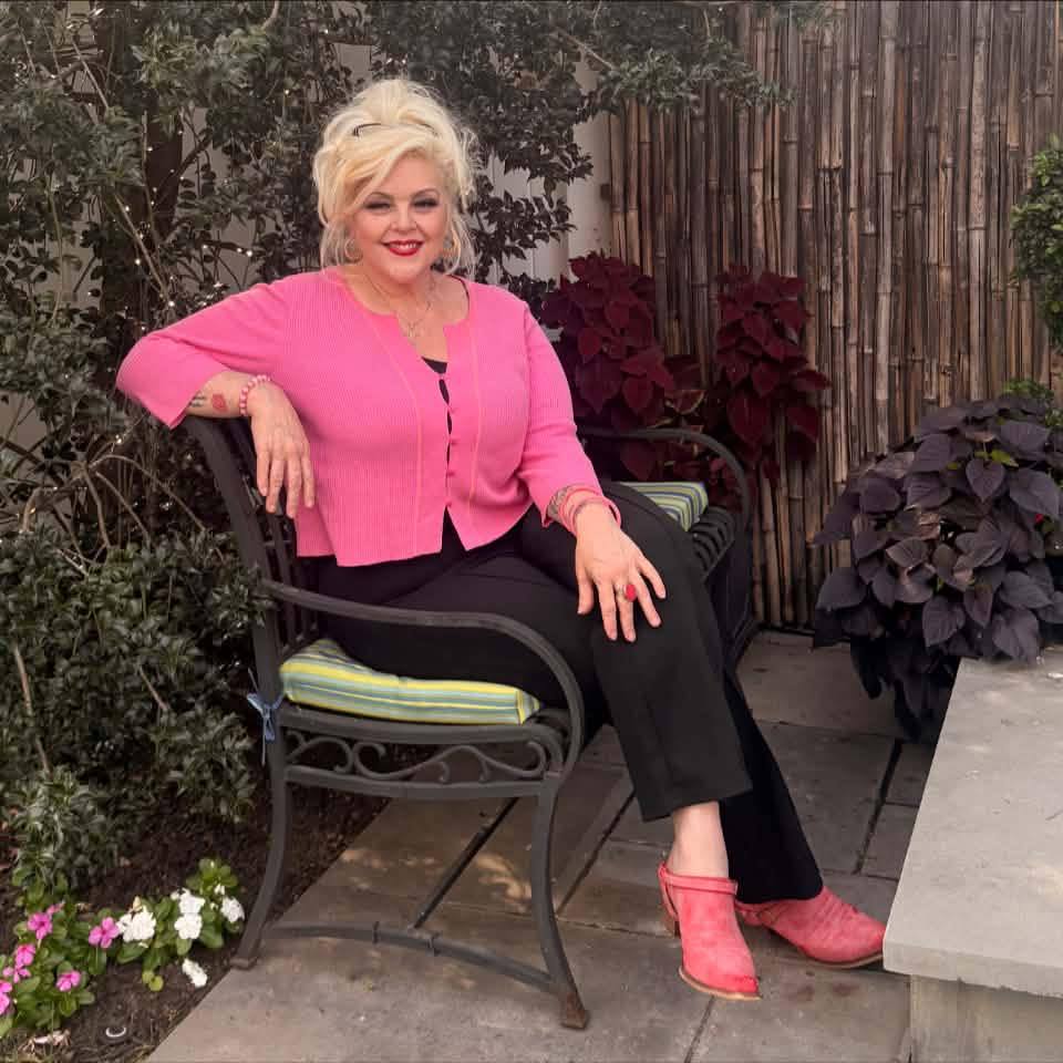 💋 Good morning from the Pink Palace! Today, we are reading the Book of ...