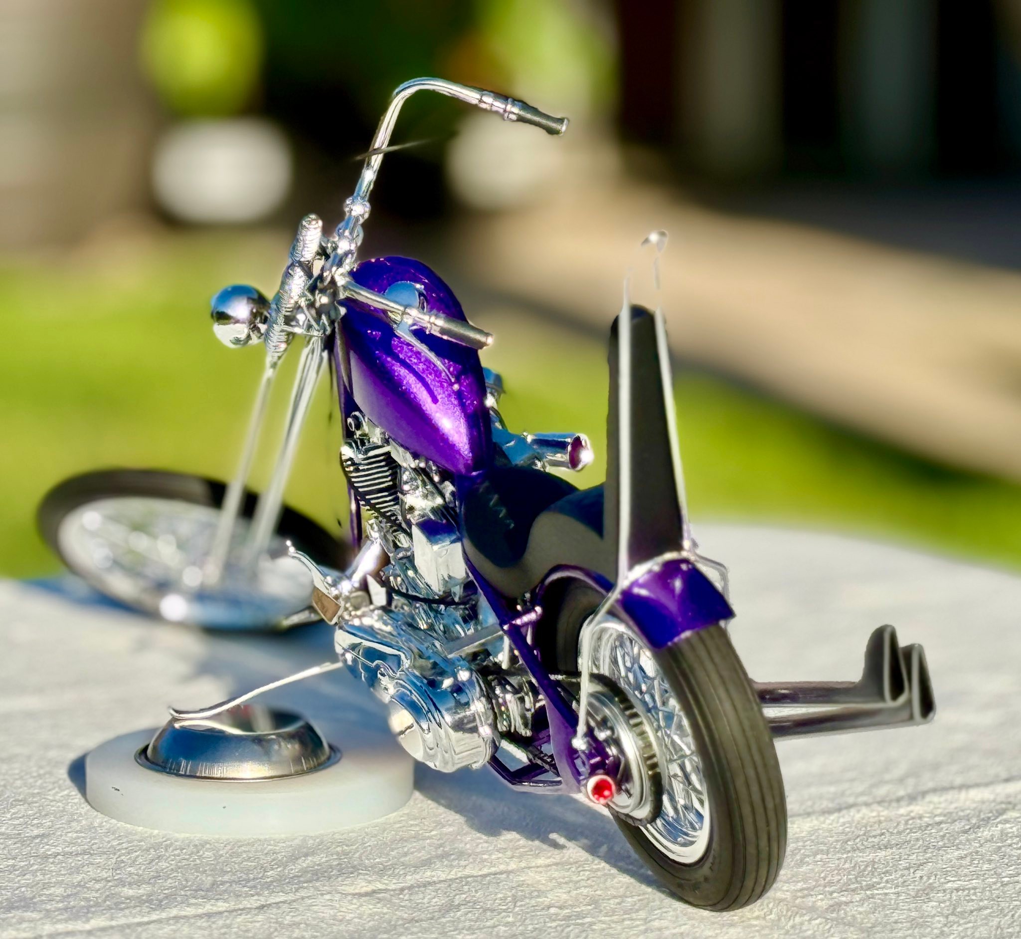 COLLECTORS… 🔥🛵 Check out this SR Custom Chopper – Chicano style