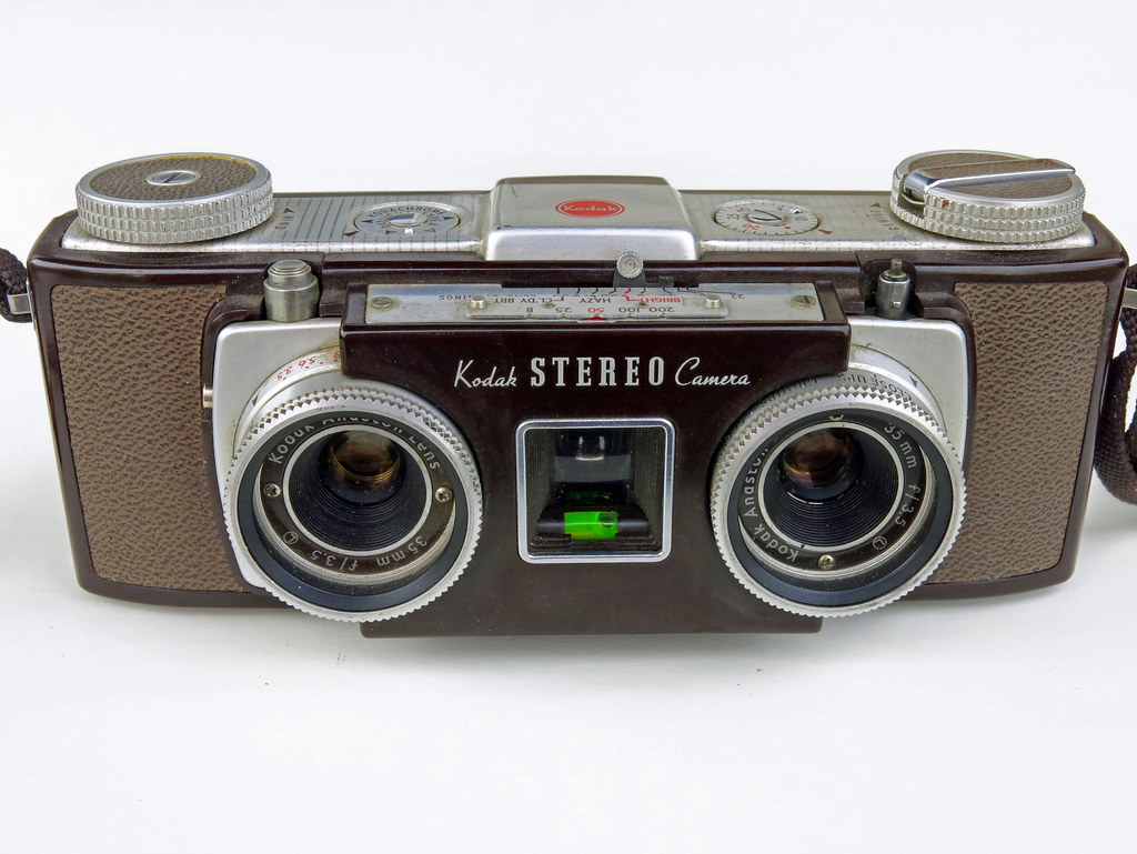 Kodak Stereo Camera: A User-Friendly 35mm Stereo Camera