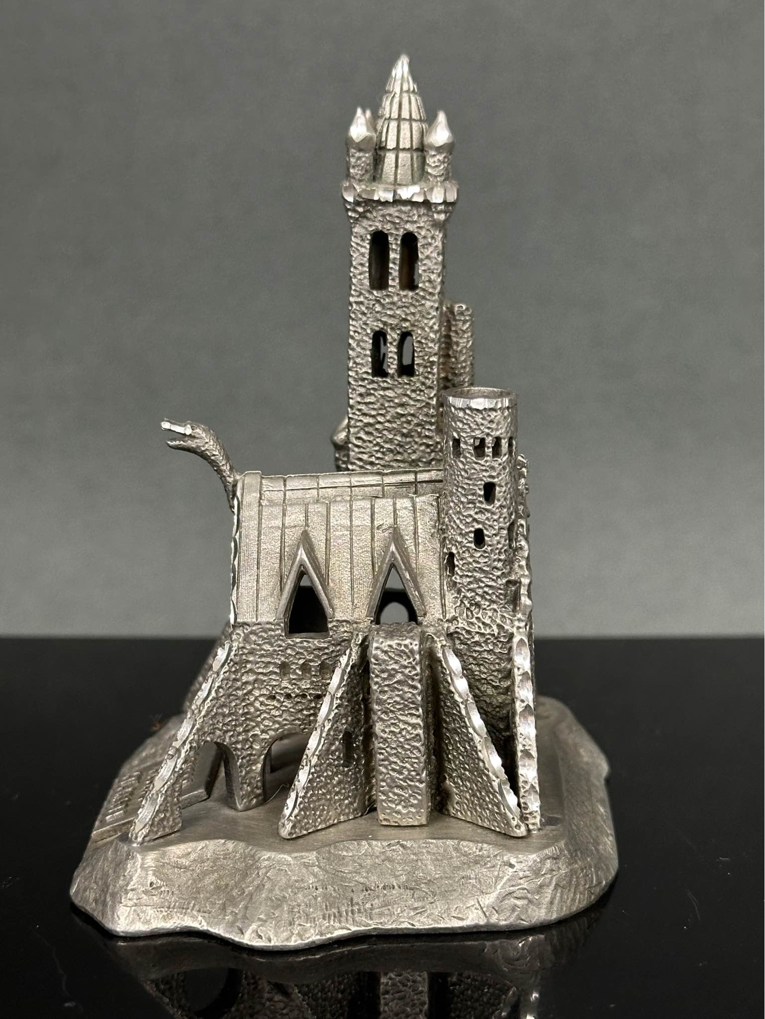 What is the history of William Crockett's custom pewter Bishop's