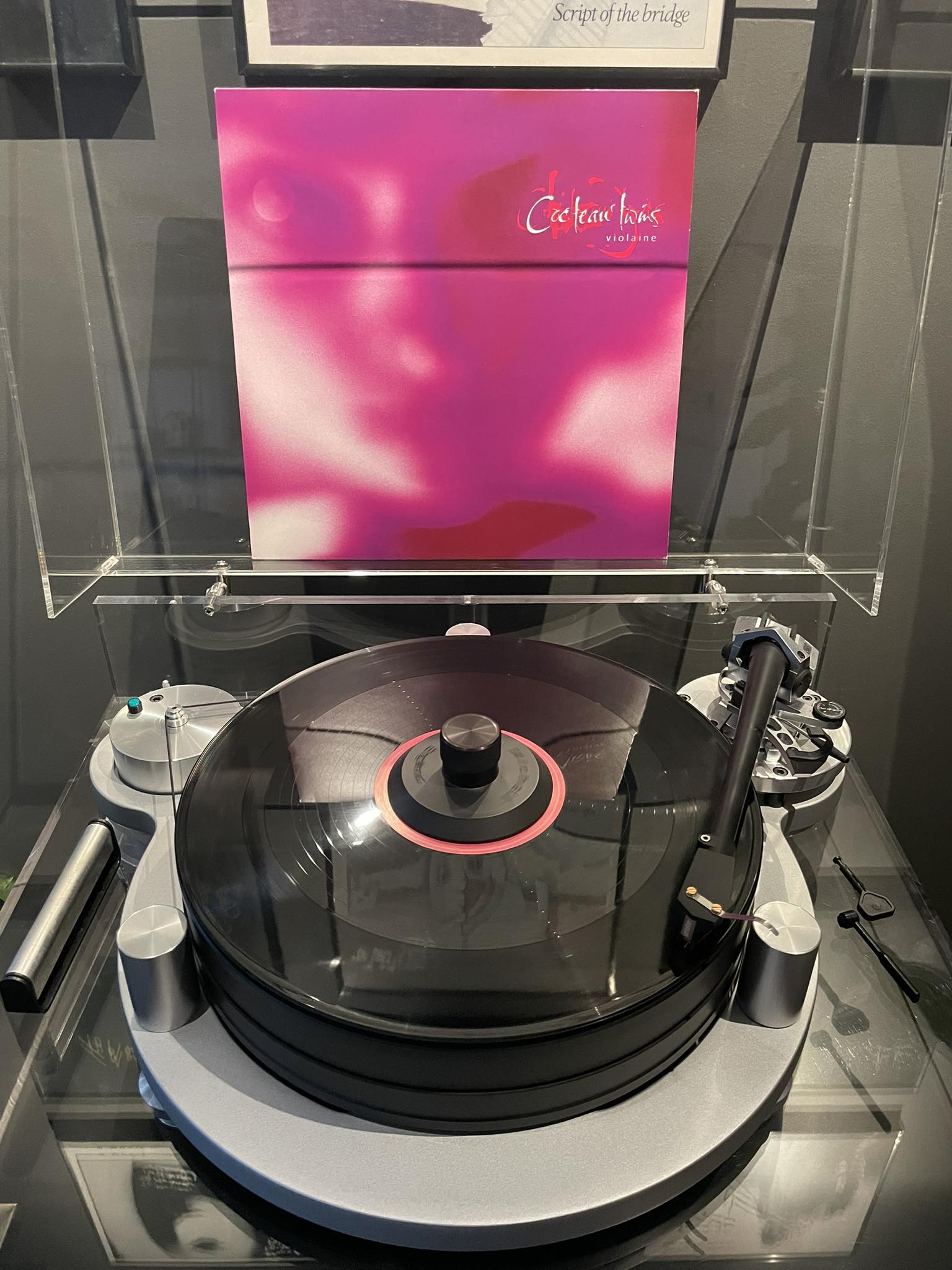 Cocteau Twins – Violaine 12” 1996 Last 12” single on vinyl..