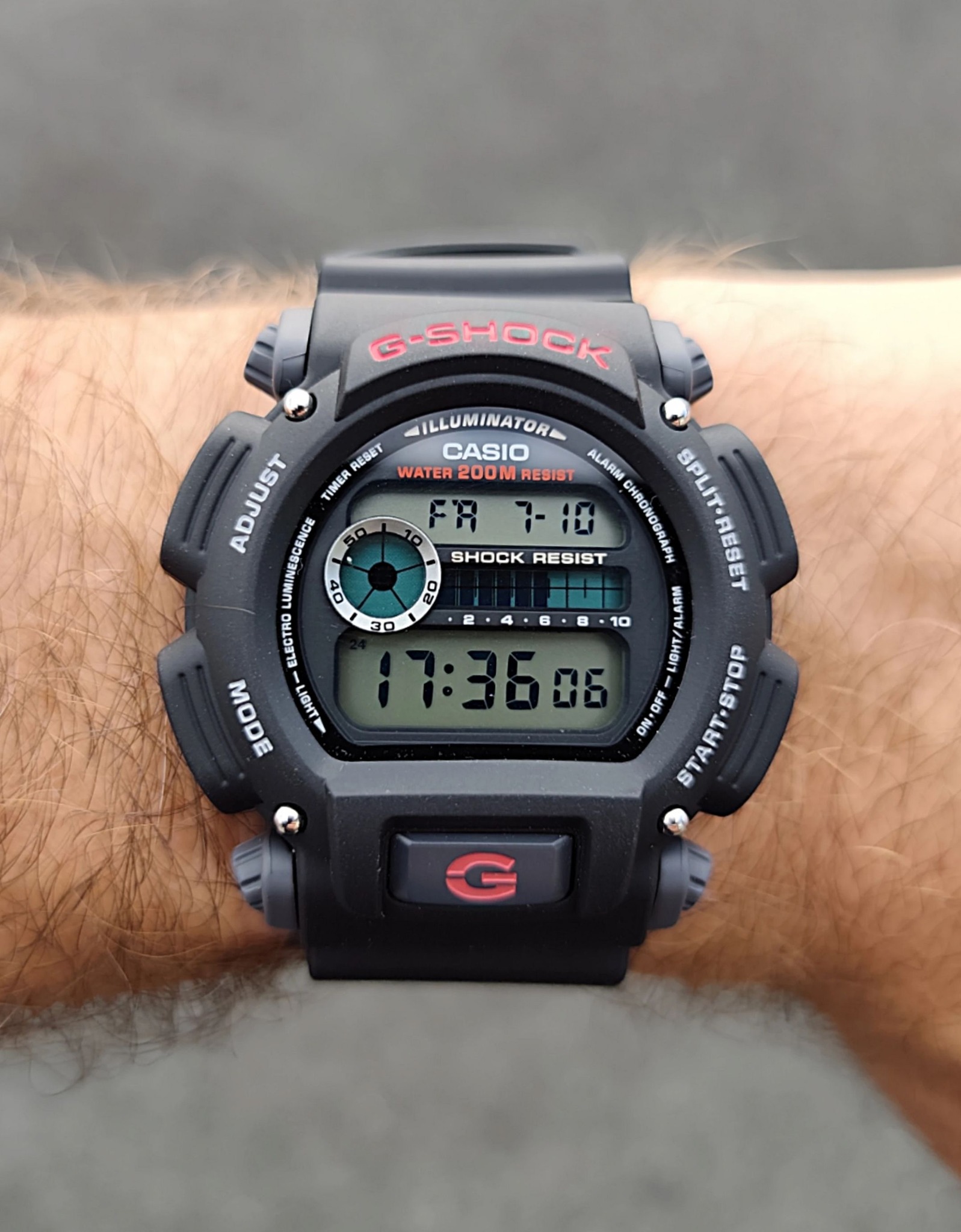 Vintage Casio DW-9052 G-Shock watch still looks great