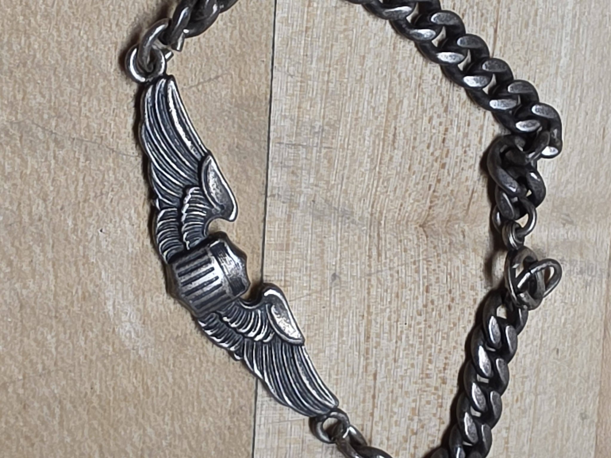 Is this sterling wing clasp bracelet a WWII sweetheart bracelet?
