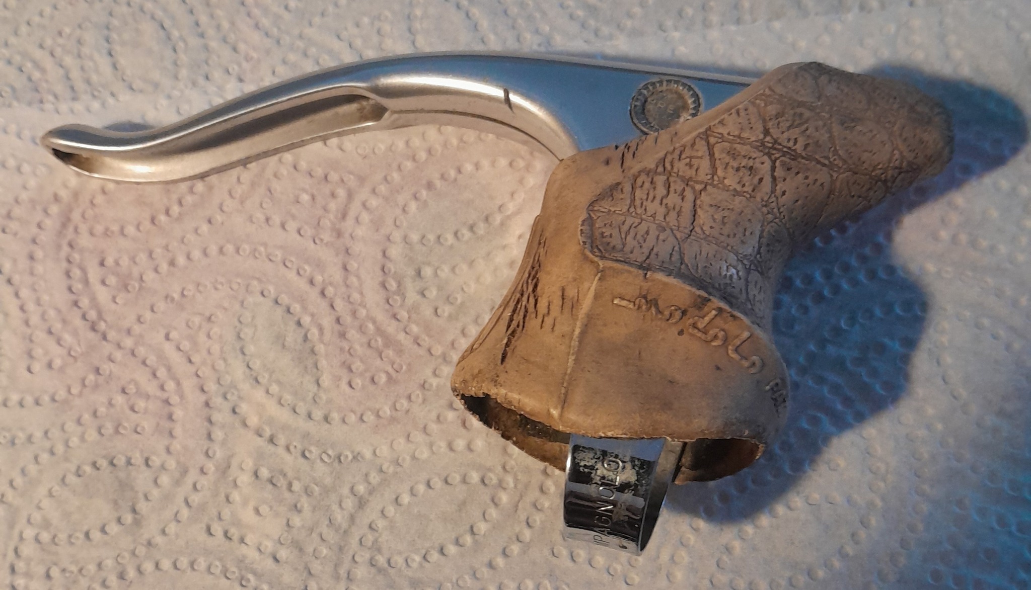 What are these vintage Campagnolo brake levers?