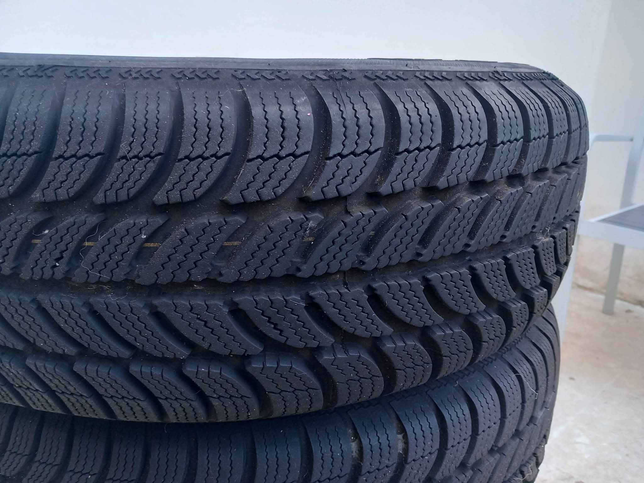 4 Winter tyres set 195/65R15 | Used - like new | €120.00 