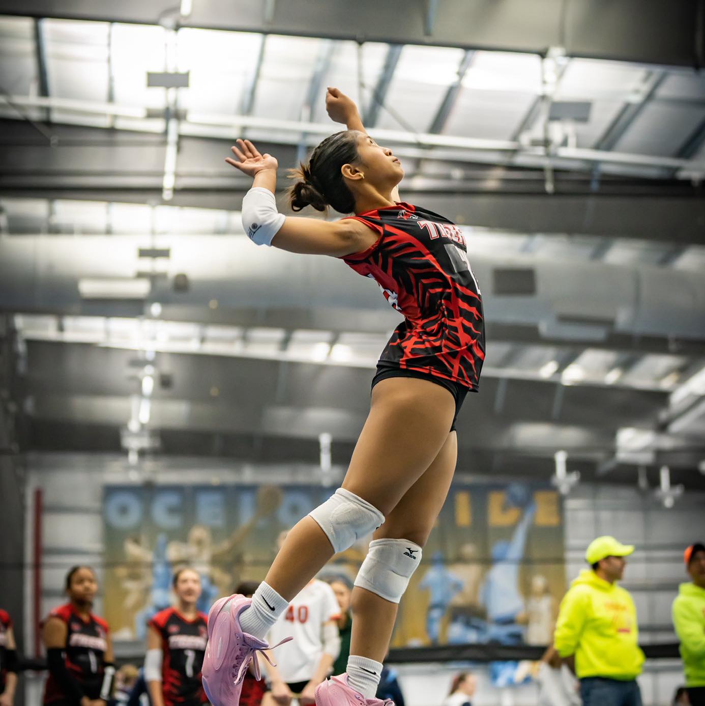 She tried her best to catch every single hits and serves from the other ...