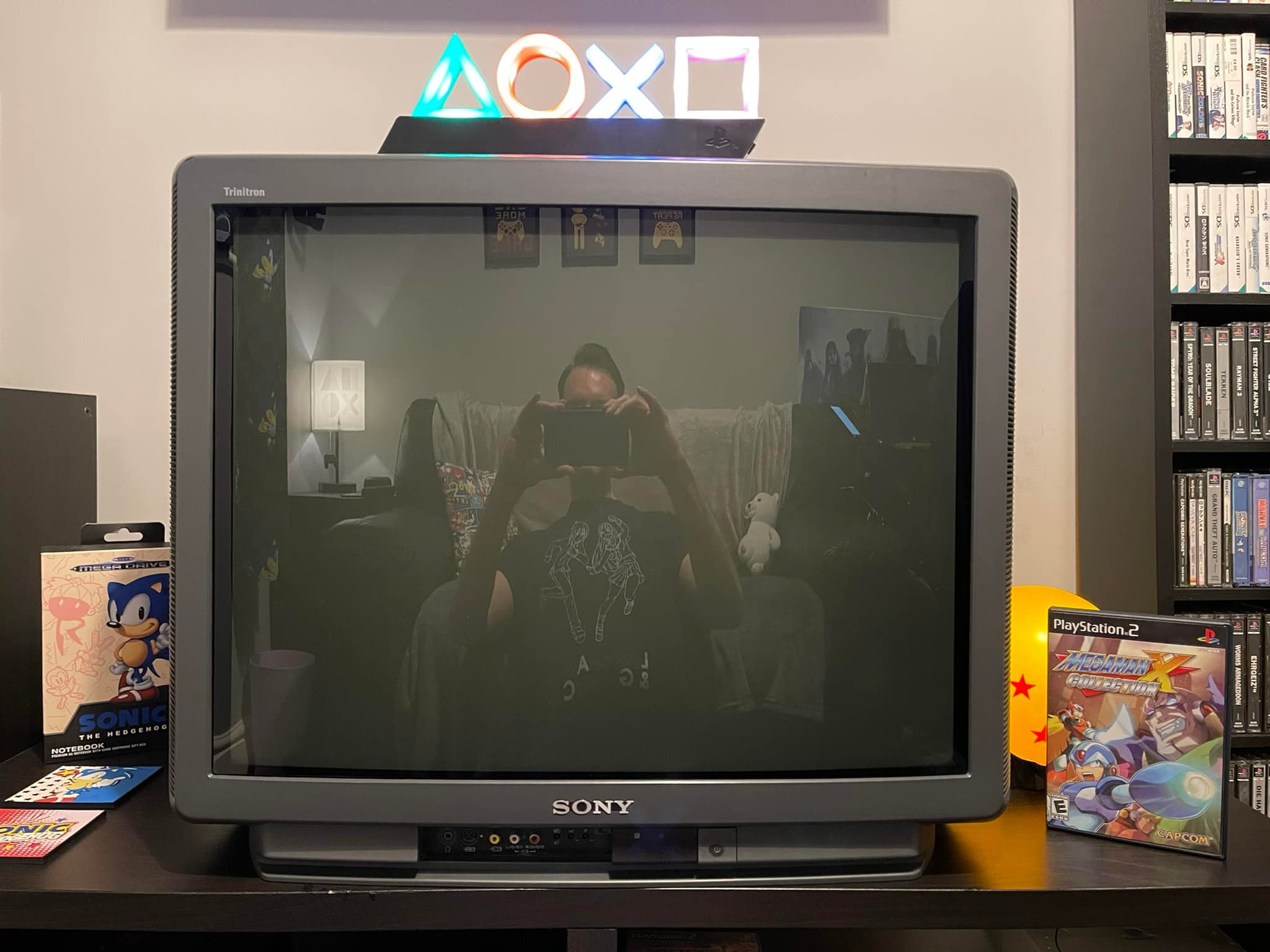 Say hello to the Sony KV-21SVT1 - released on the 5 November, 1997
