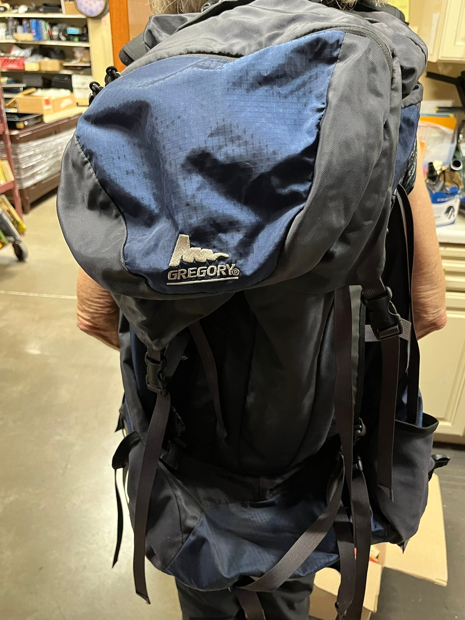 backpack that protects laptop HyperPack Deuter Act Lite 40 + 10 Ultralight Trekking Backpack Fire / GraniteLuggage613.99deuter-act-lite-40-10-ultralight-trekking-backpack-fire-granite Color:UO Green Mochila Porta Laptop Mujer conscious interior