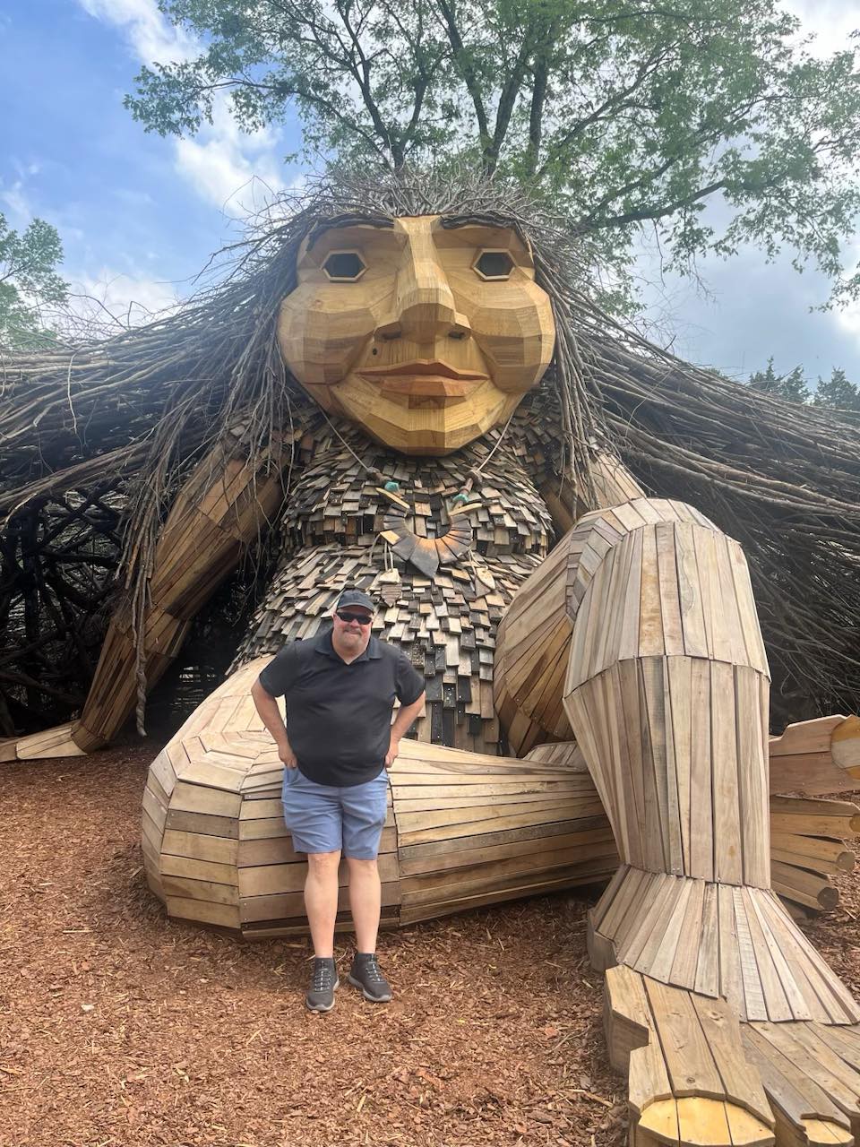 Mama Zelda's Hair sculpture at Huntsville Botanical Gardens
