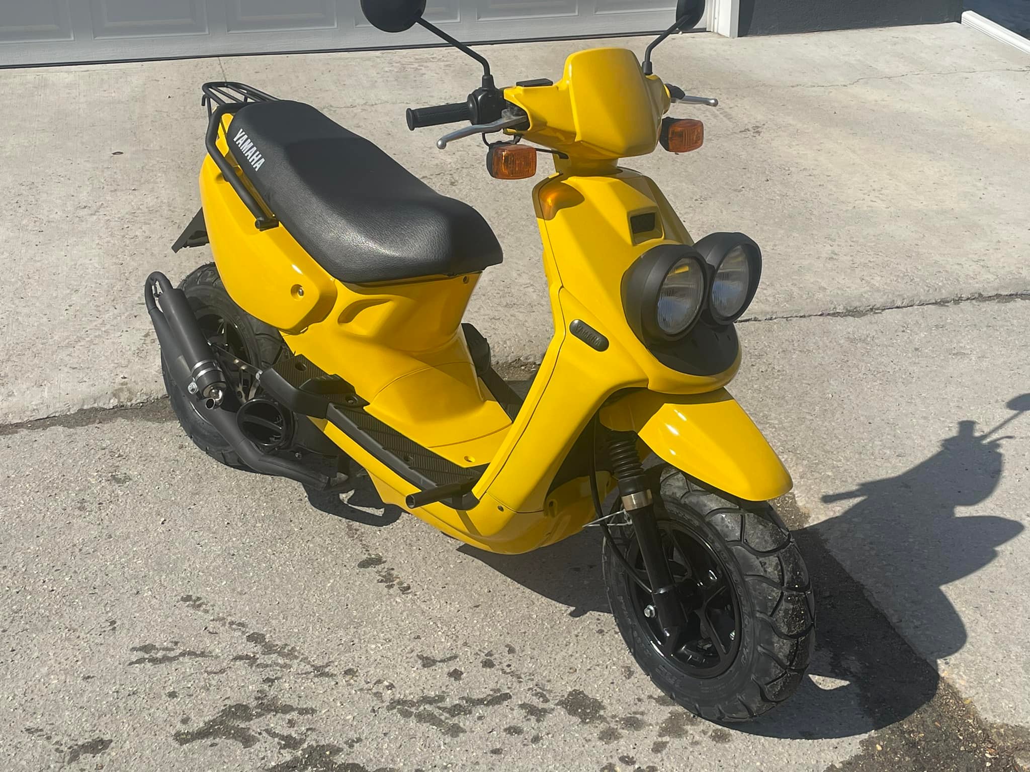 Customized 09 Yamaha Zuma 50cc scooter