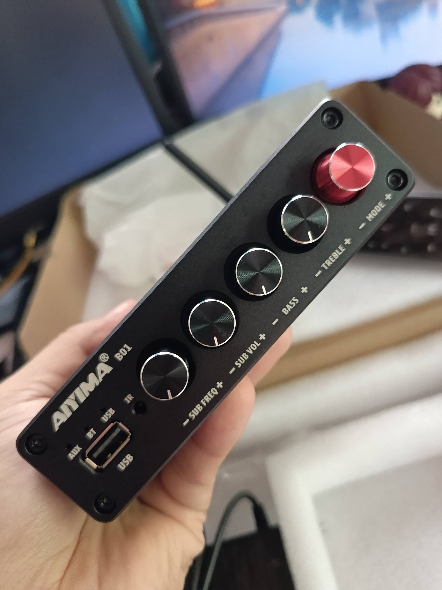 Aiyima B01 class D amplifier with Bluetooth and USB