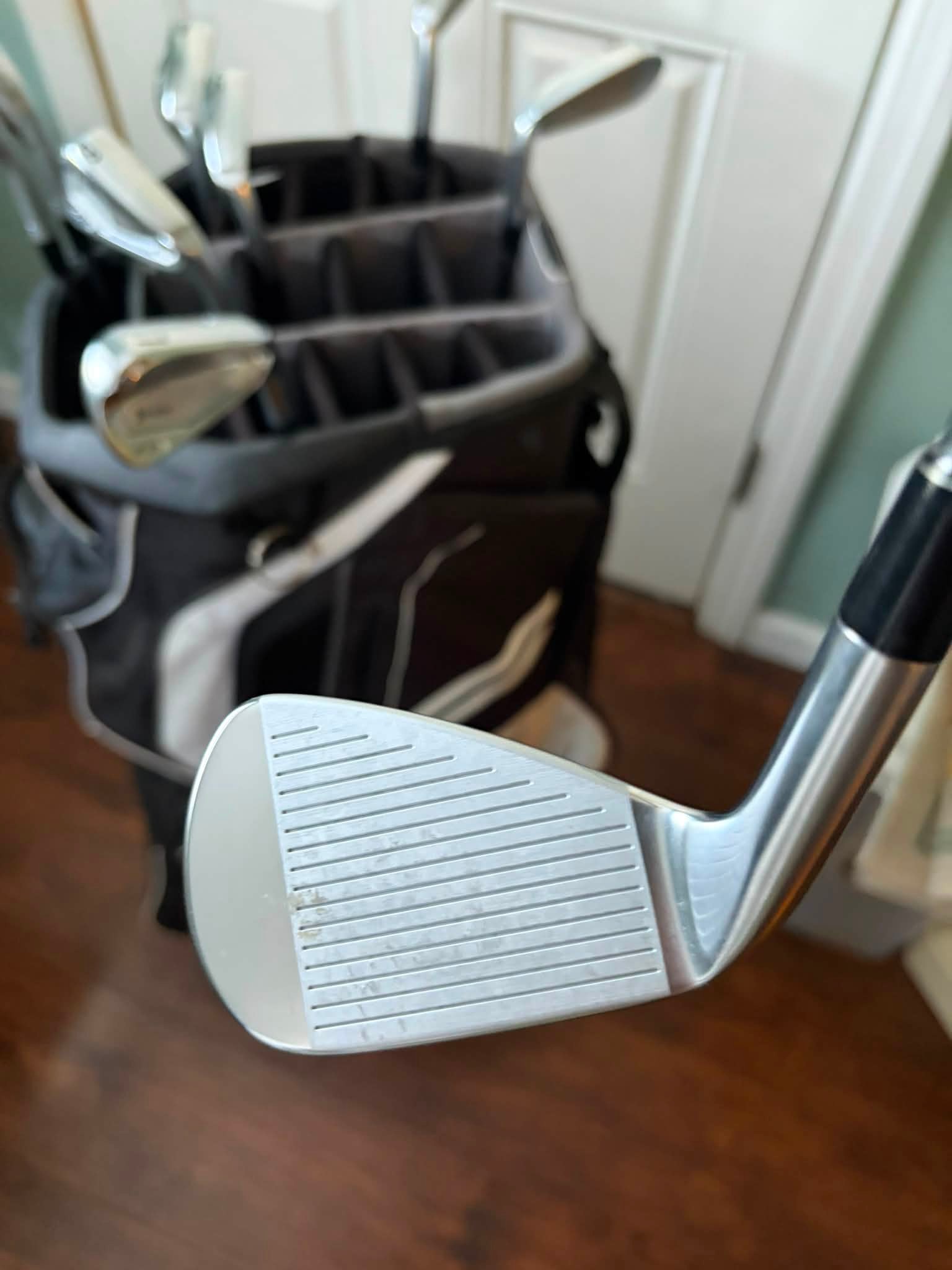 Srixon ZXI5 irons and Taylormade M5 wedges for sale in Ocean