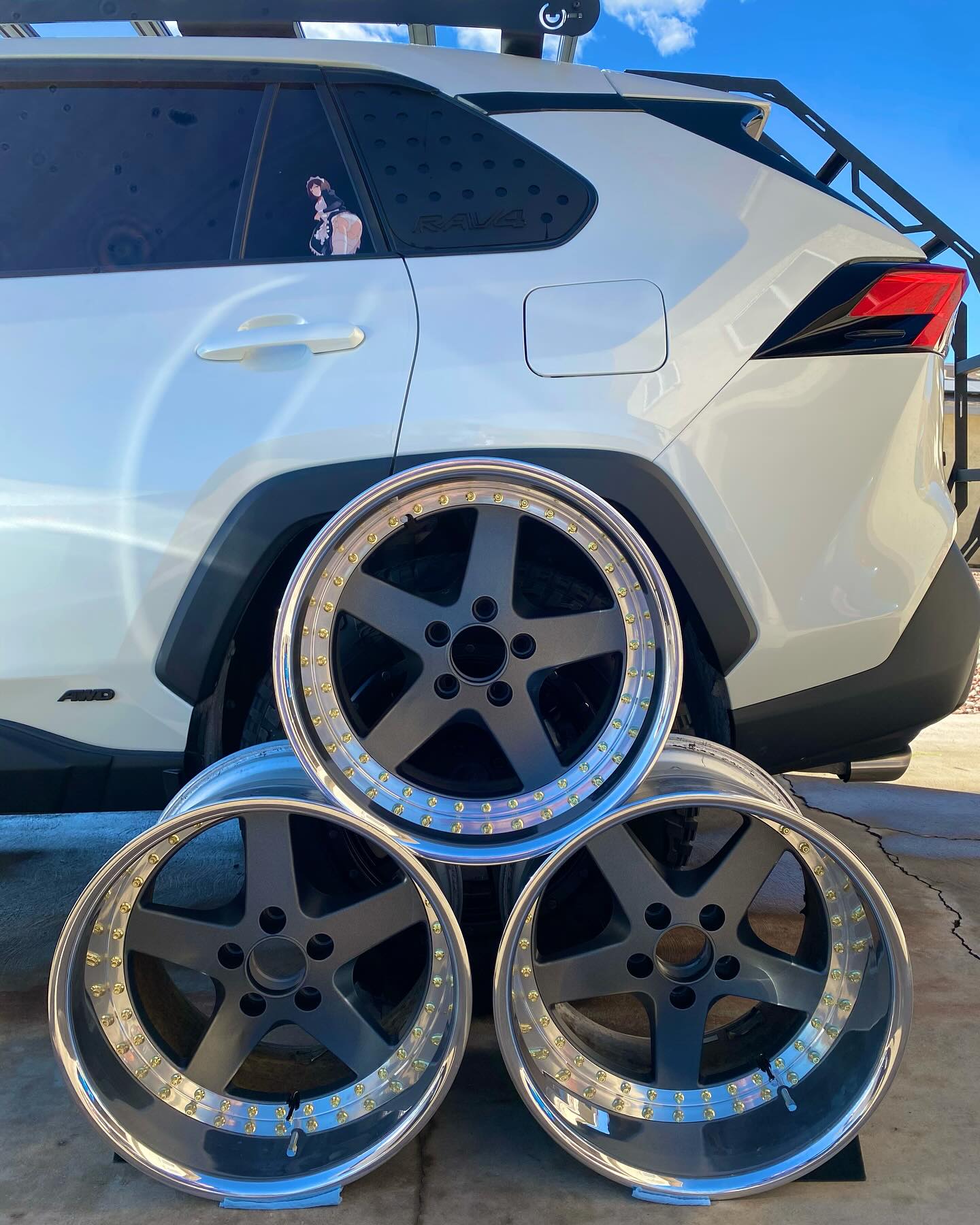 14x6 Weds MK1s on front 14x7 Work Equip 01 on back 👀