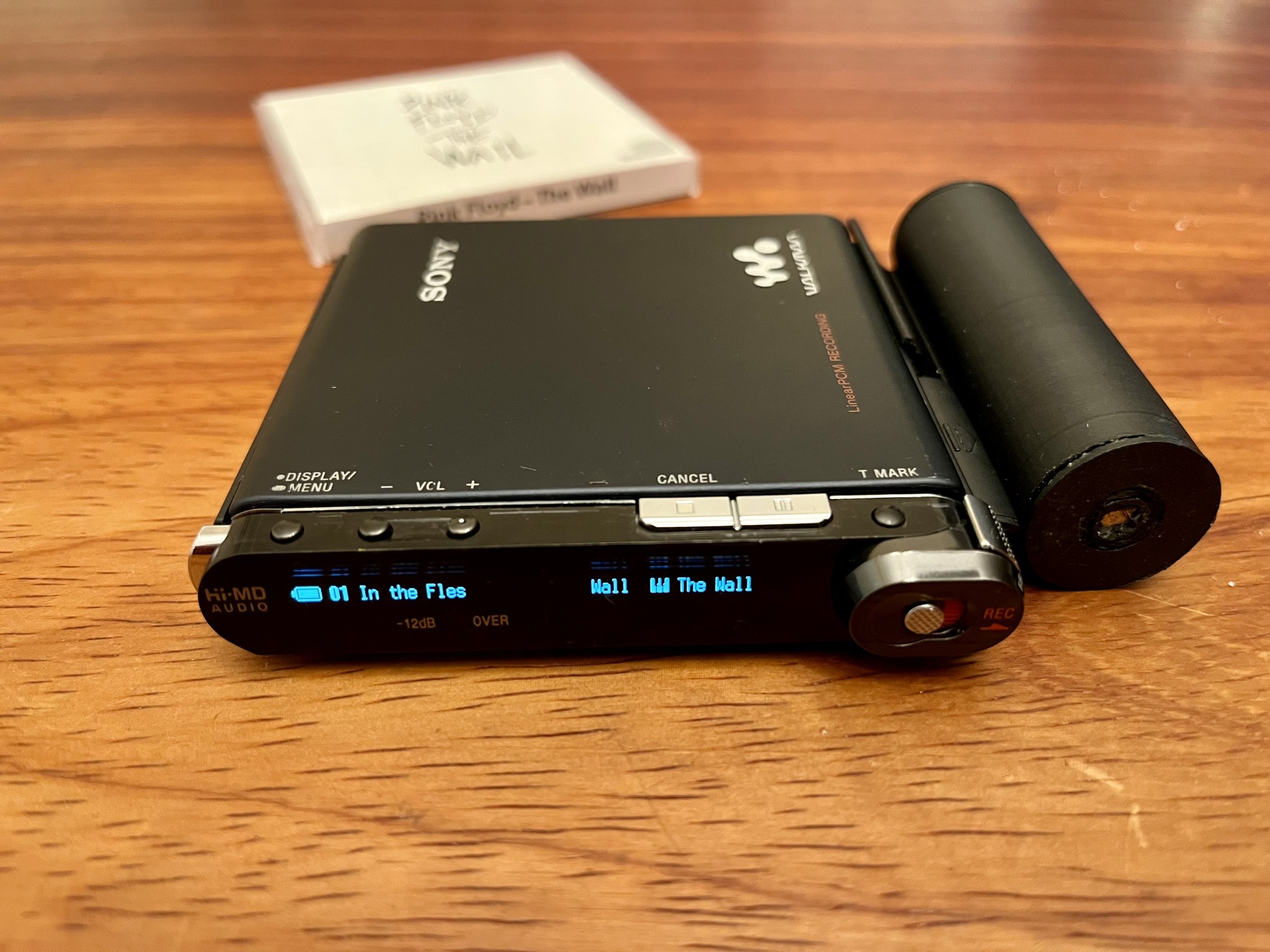 Replacing the Sony MZ-RH1 screen with a Sir68 OLED screen