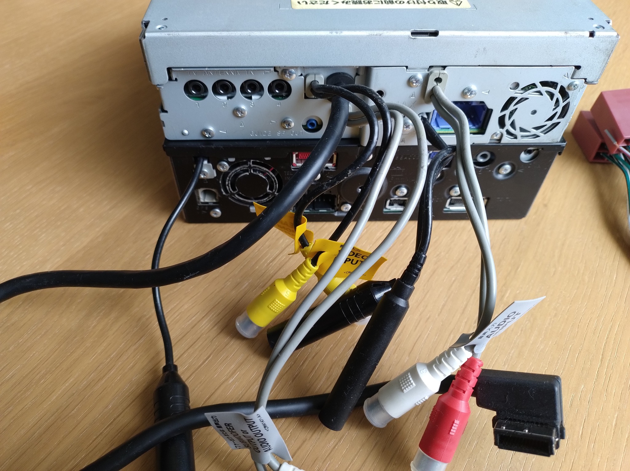 For Sale] Carrozzeria AVIC H9 & AVIC V7MD & CXC1975 car stereo. CD