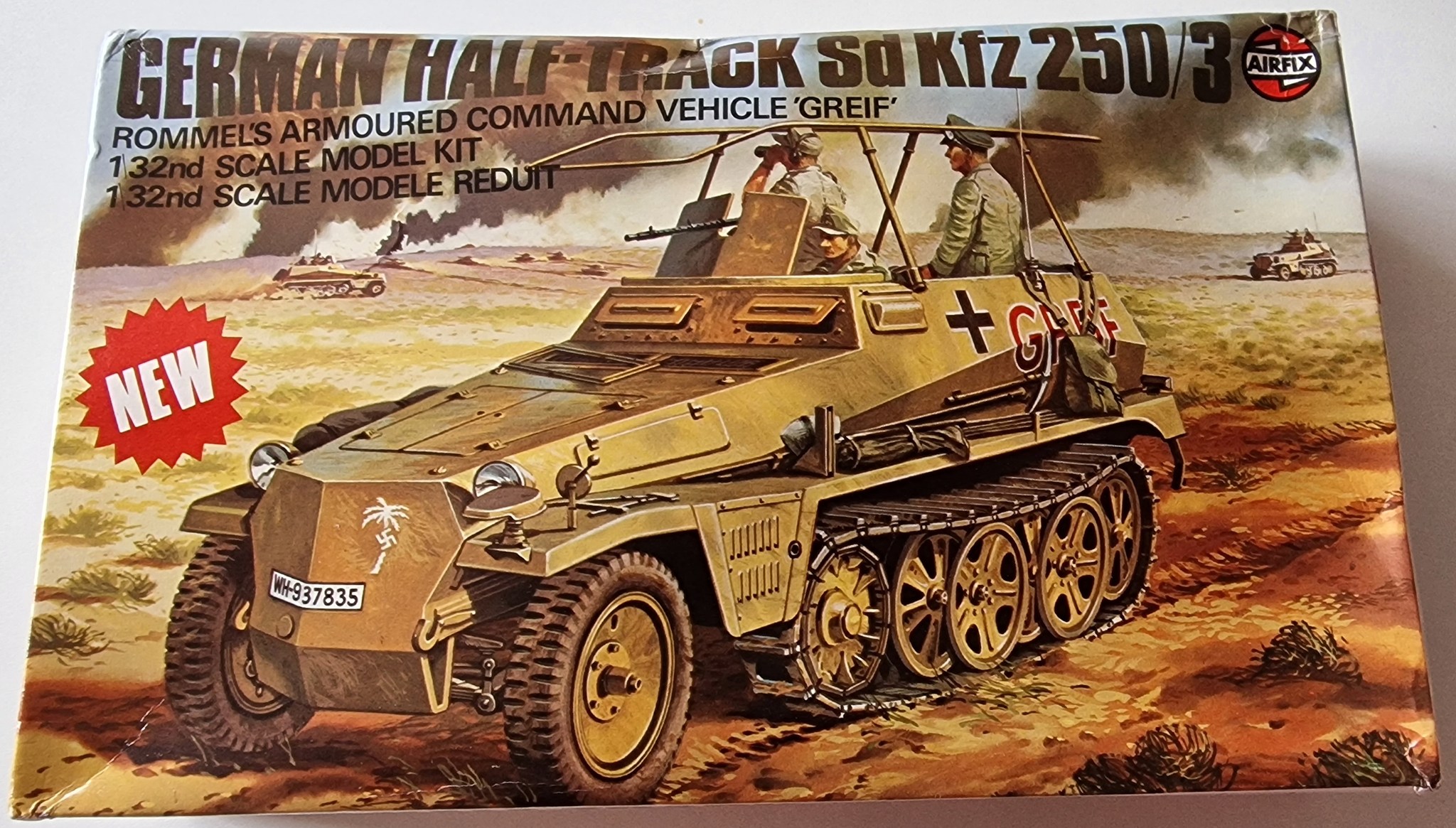AIRFIX** **German Half-Track Sd Kfz 250/3** Rommels aroured