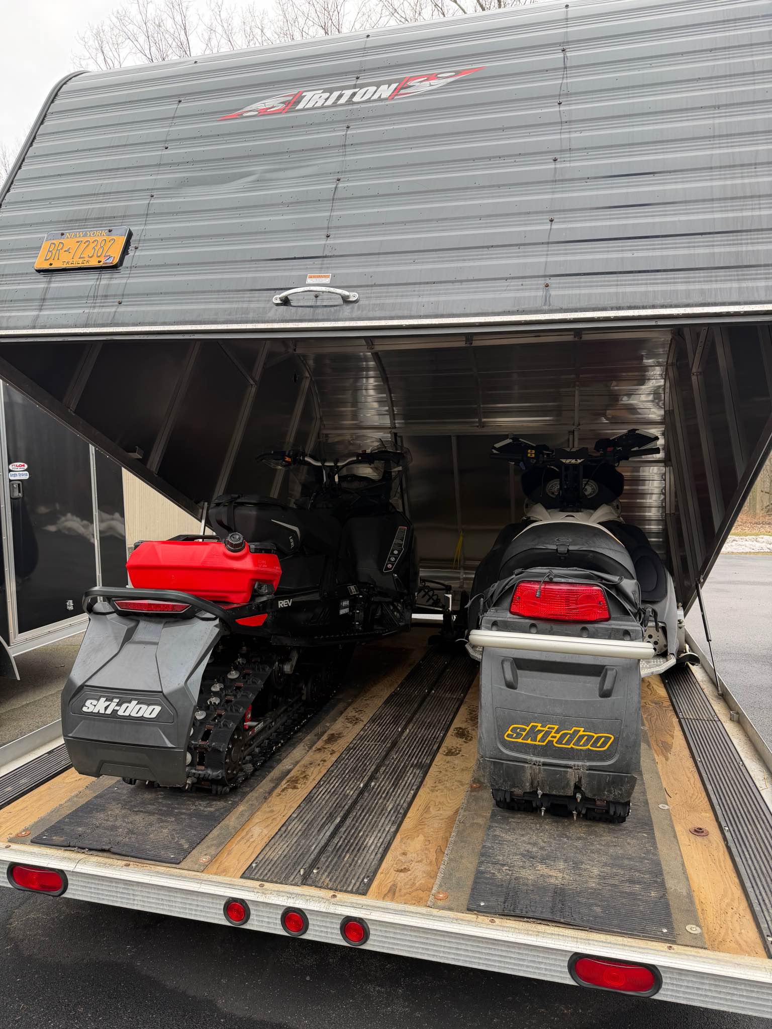 Sledbed,+tilt,+spare+tire,+everything+works