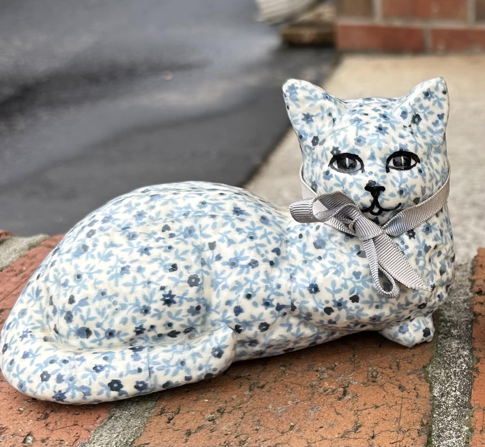 Vintage hand carved wooden cat by James Haddon