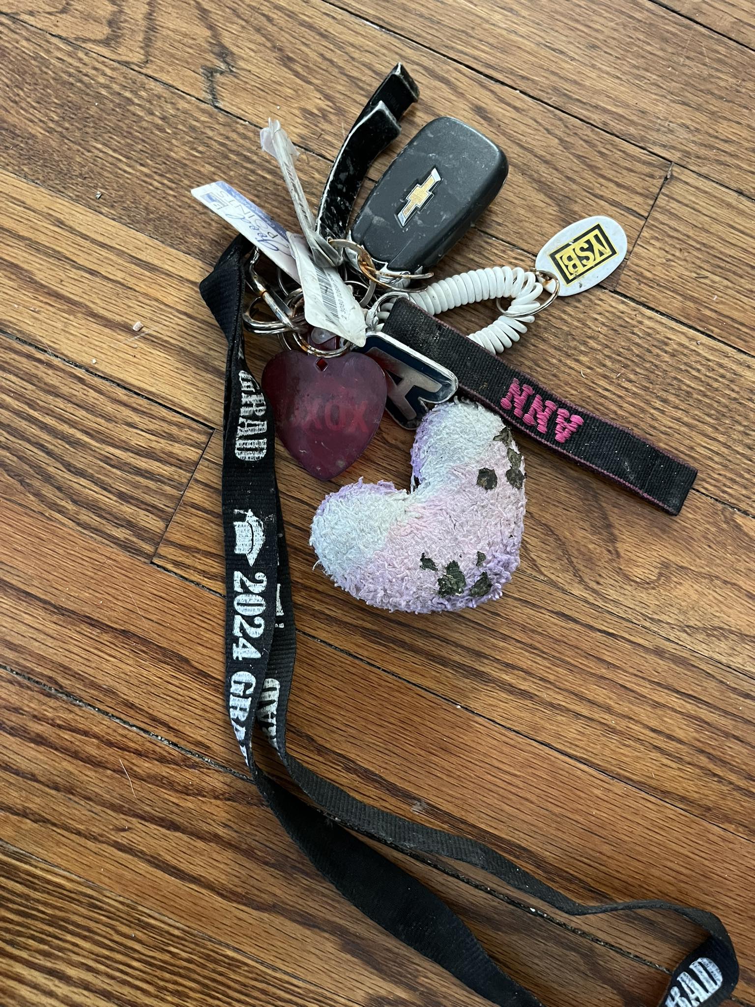 Found car keys turned in to Mishawaka police station