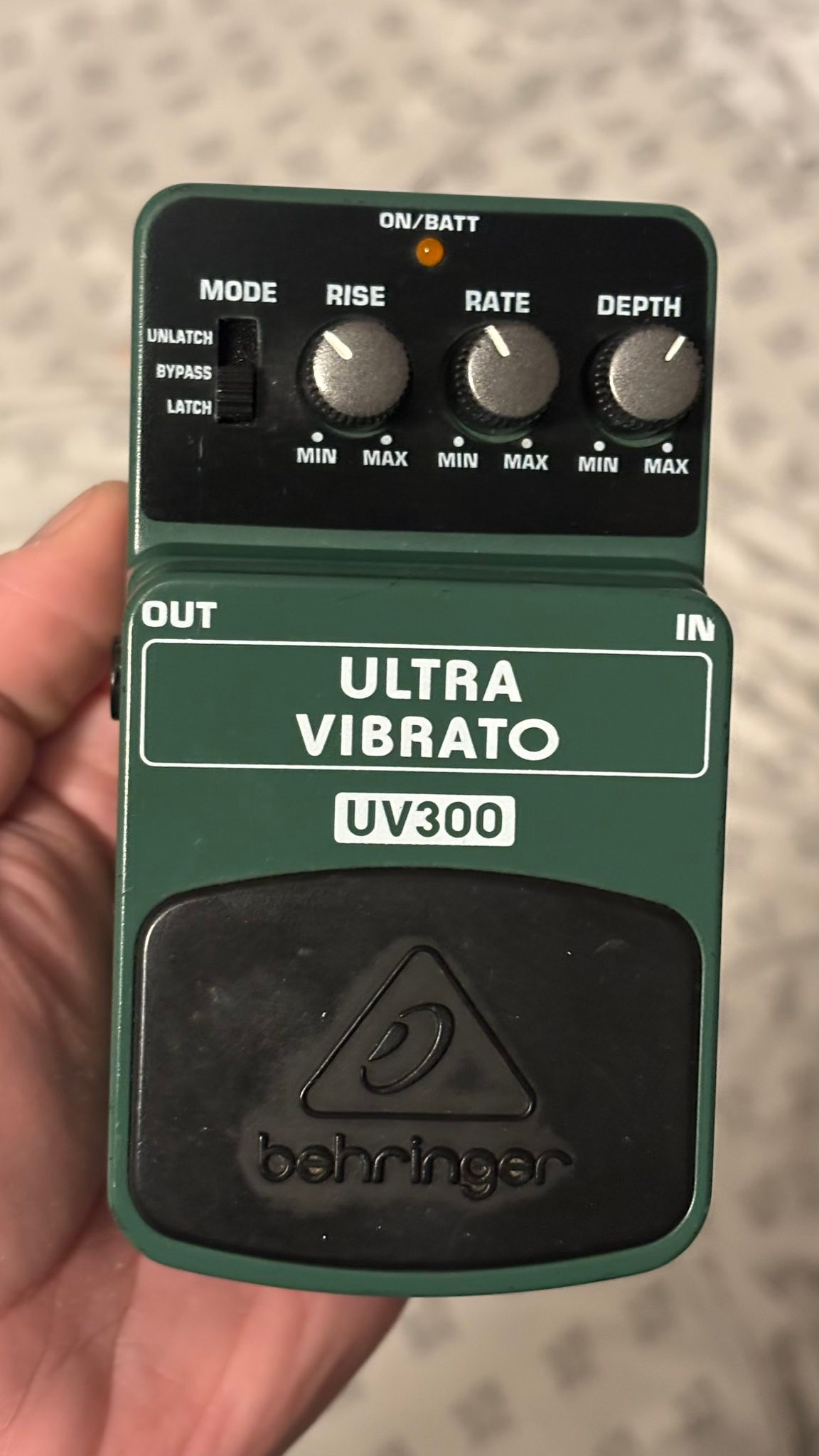 Behringer UV300 vs Boutique Pitch Vibrato Pedals
