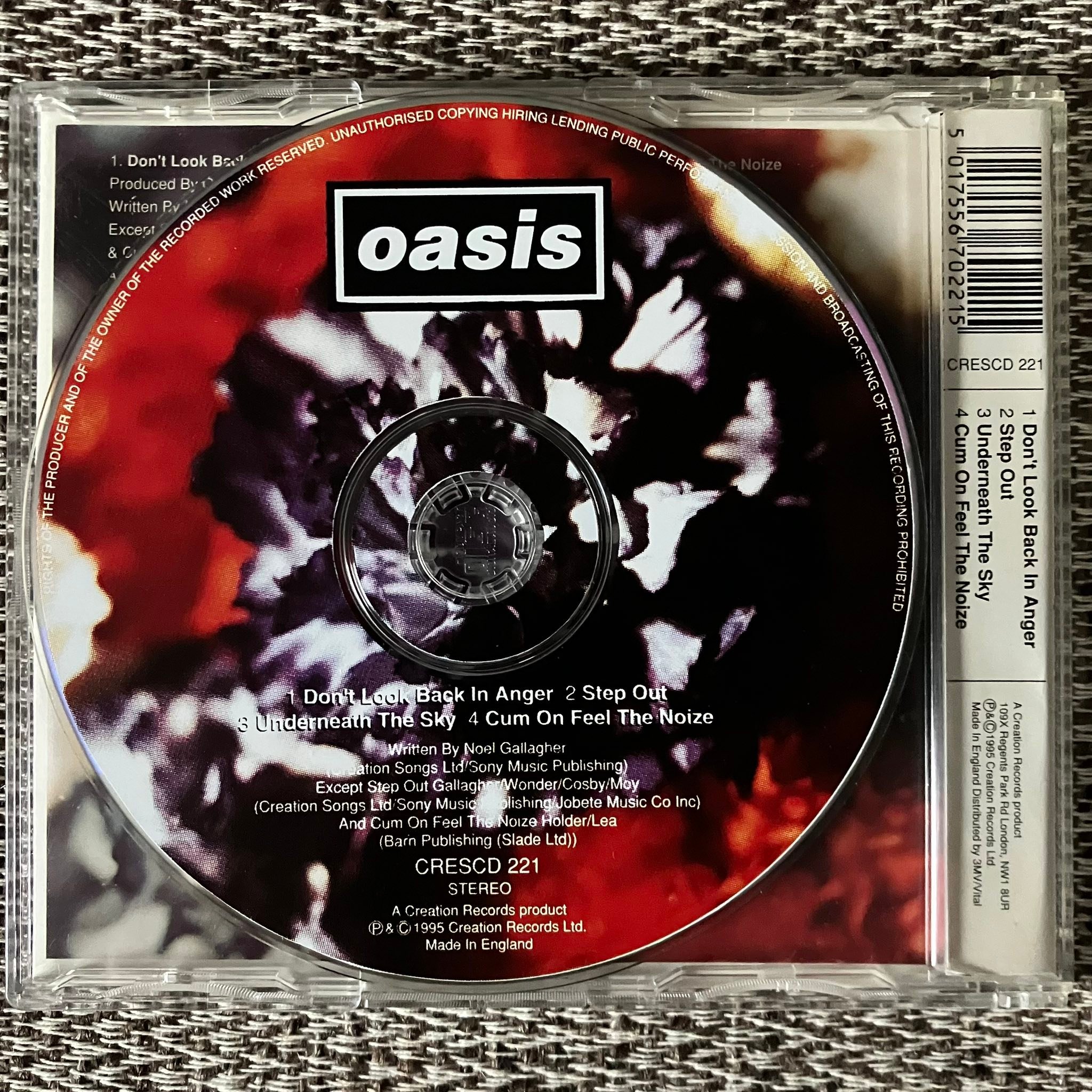 Happy 30th!! Oasis - “Don