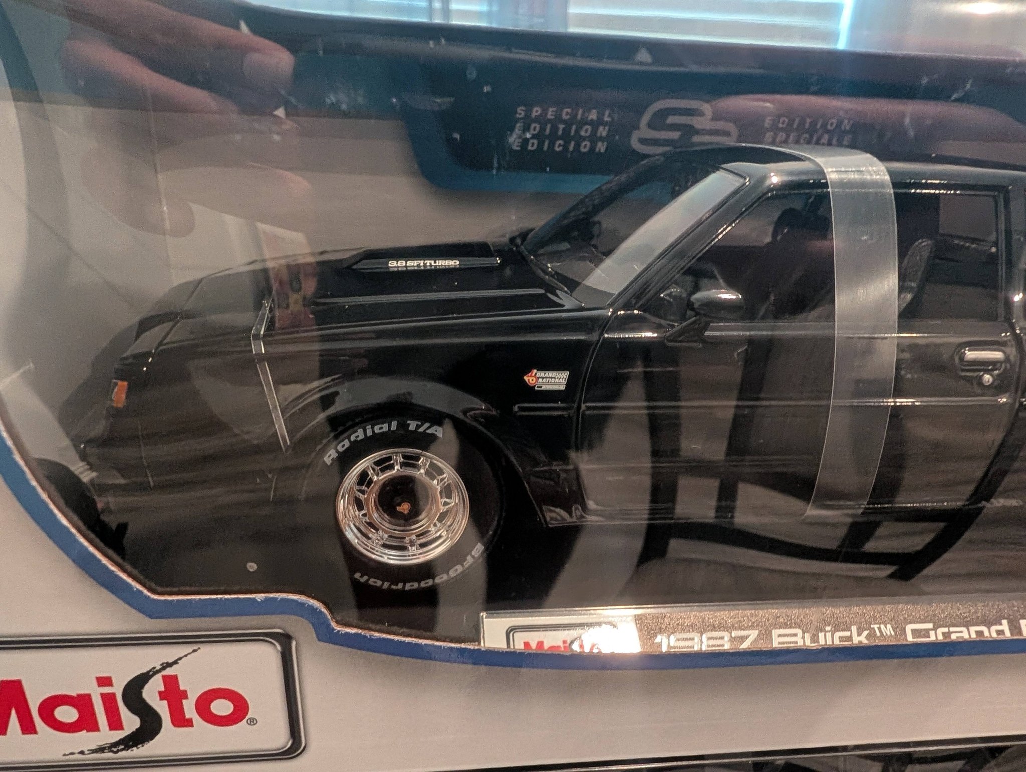 Be really careful what you bite off 👀 🦇 M2 Machines Rock Legends