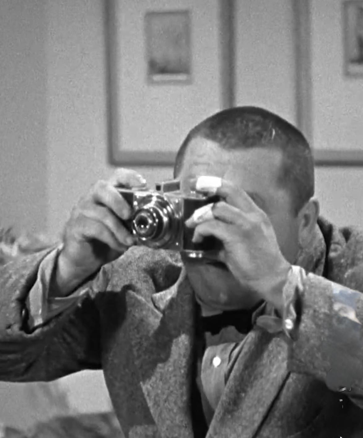 Anyone know what kind of camera Curly is using? Circa 1930’s | Facebook