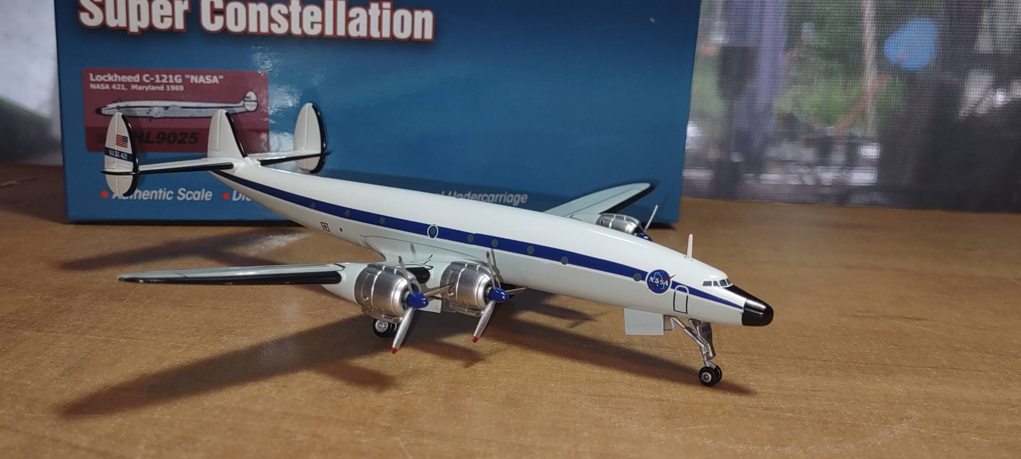 JUST LANDED! GeminiJets 1:200-scale Thai Airways The Boeing