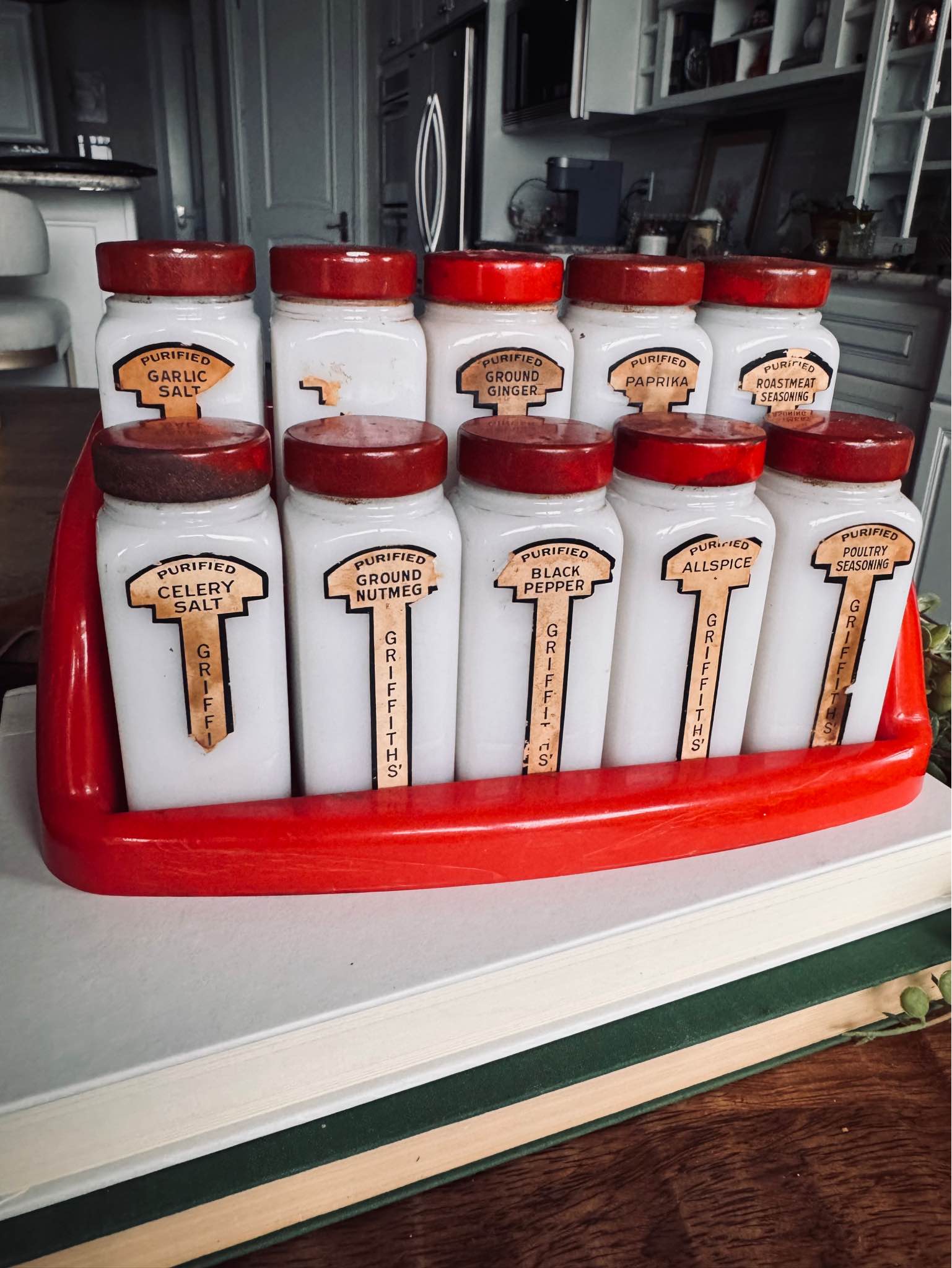 Fantastic vintage Griffith's / Griffith Laboratories spice jar set