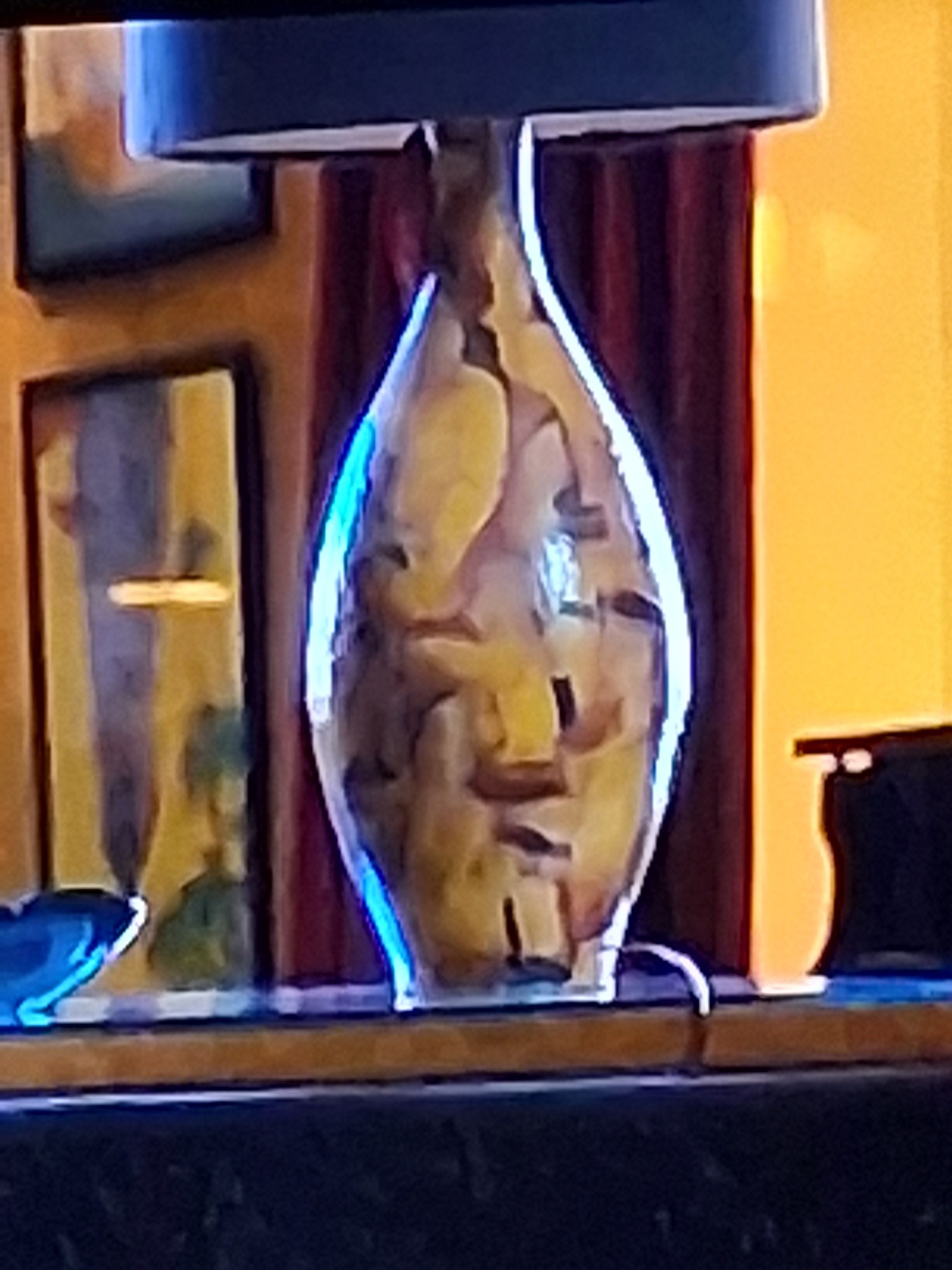 Creepy lamp spotted in Neil Peart documentary with Geddy Lee