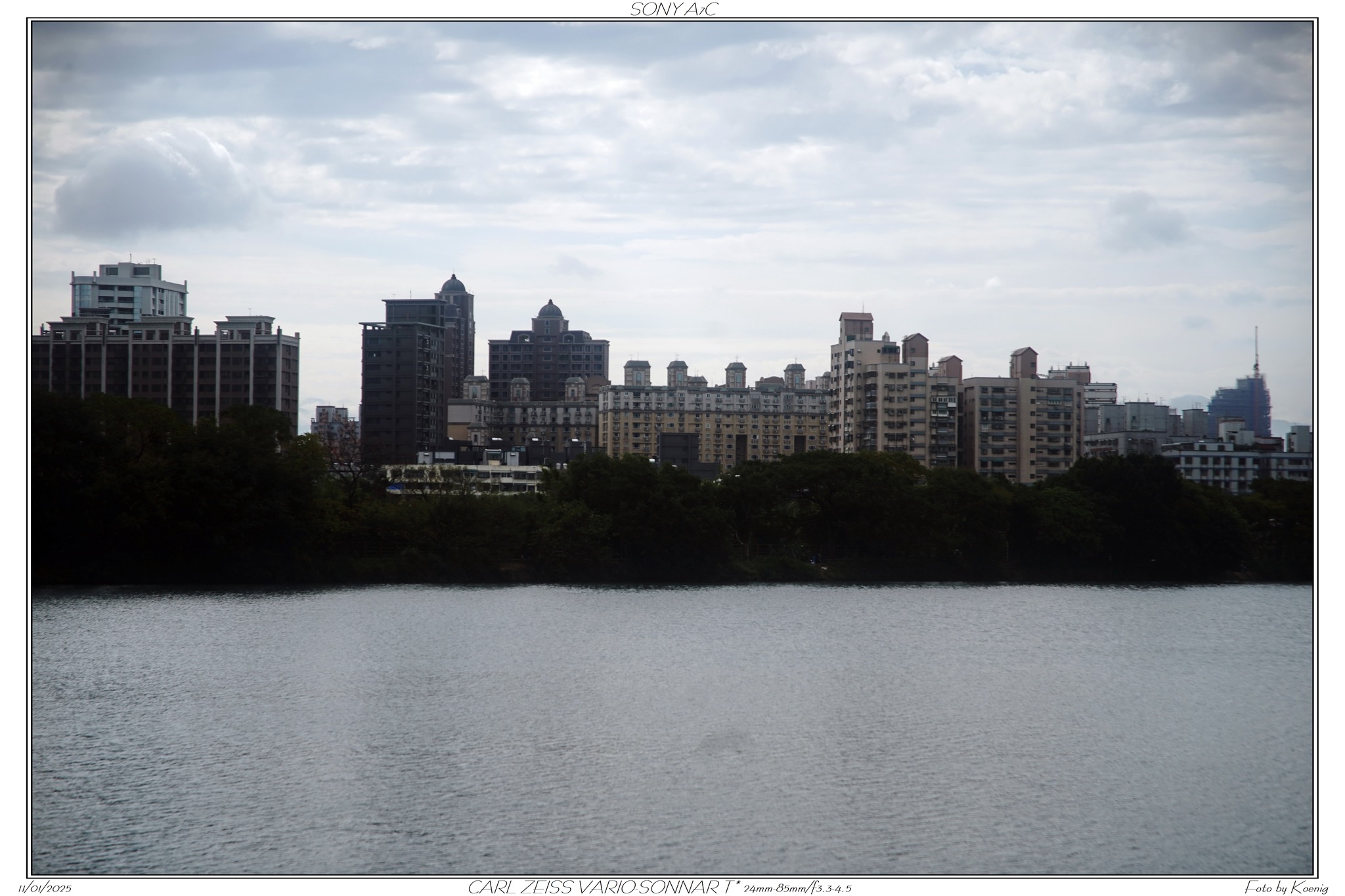 SONY A7C CARL ZEISS VARIO-SONNAR T* 24mm-85mm/f3.3-4.5