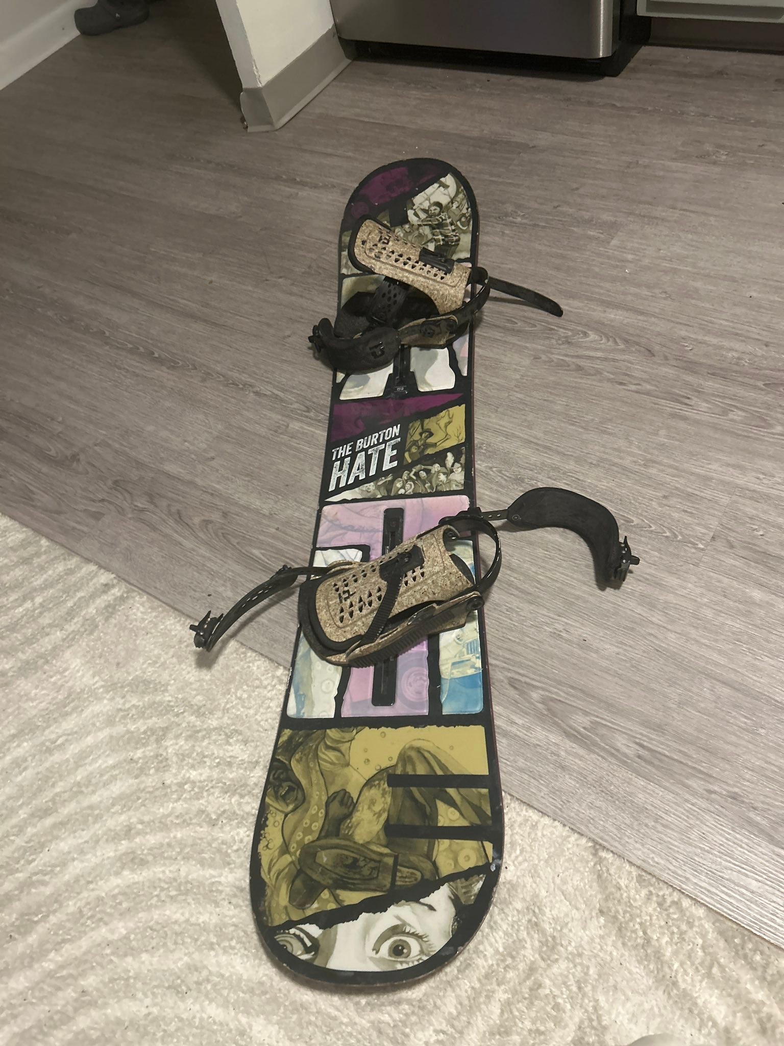 burton hate snowboard 2014 Feather - Women's Snowboard Burton Hate 2010/2011 ::
