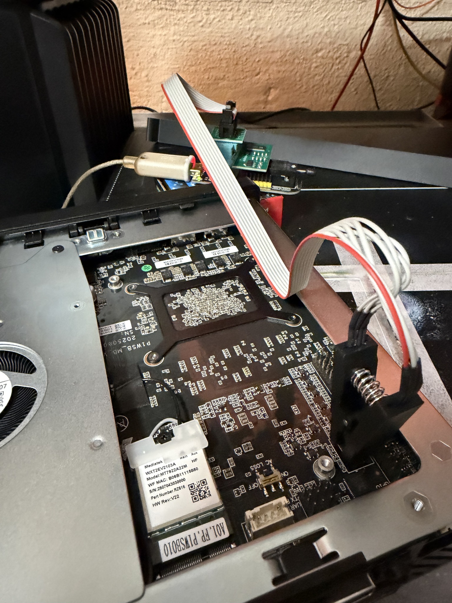 Flashing Minisforum MS-R1 EFI SPI flash with CH341A
