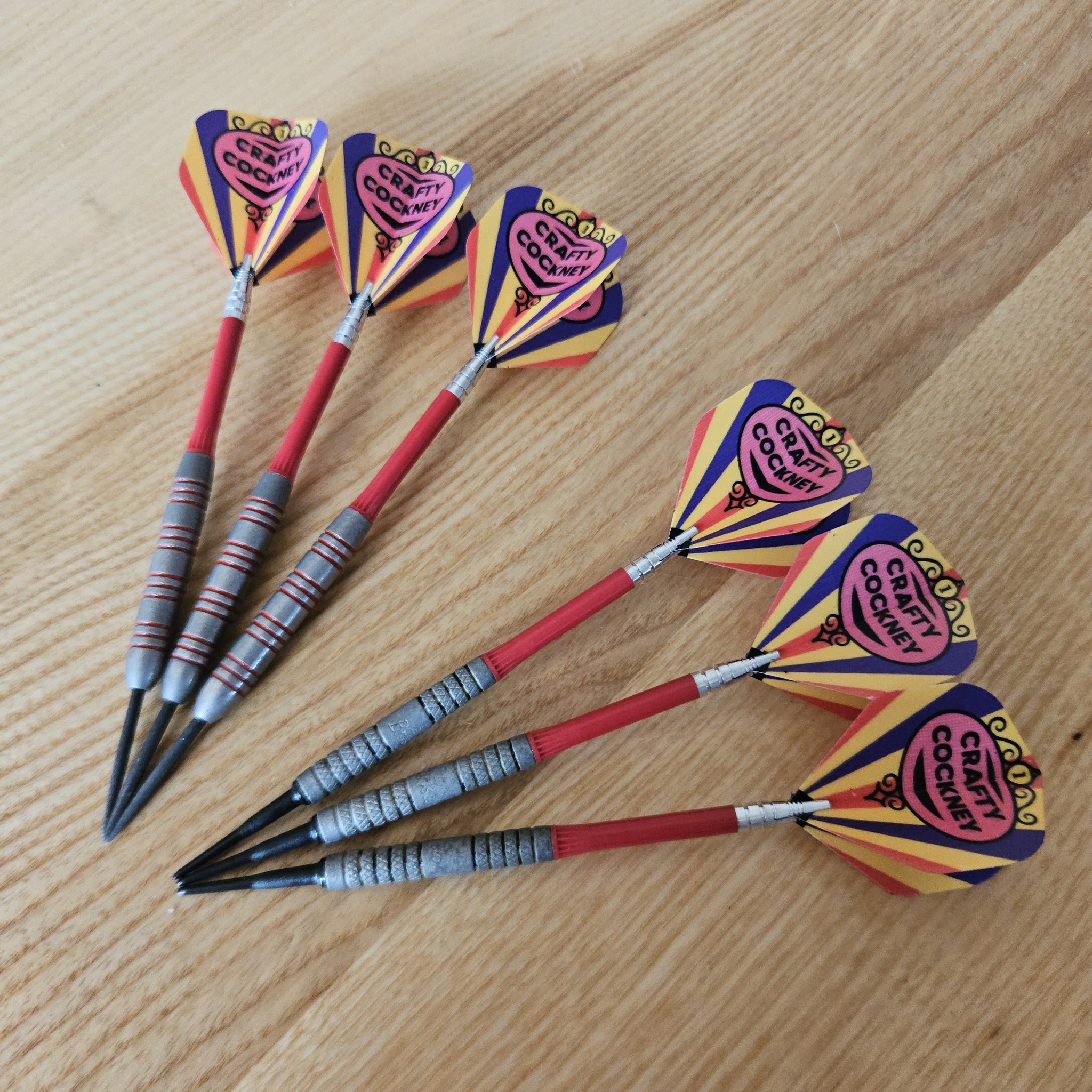 Are Eric Bristow darts sets available in 20gram weights?