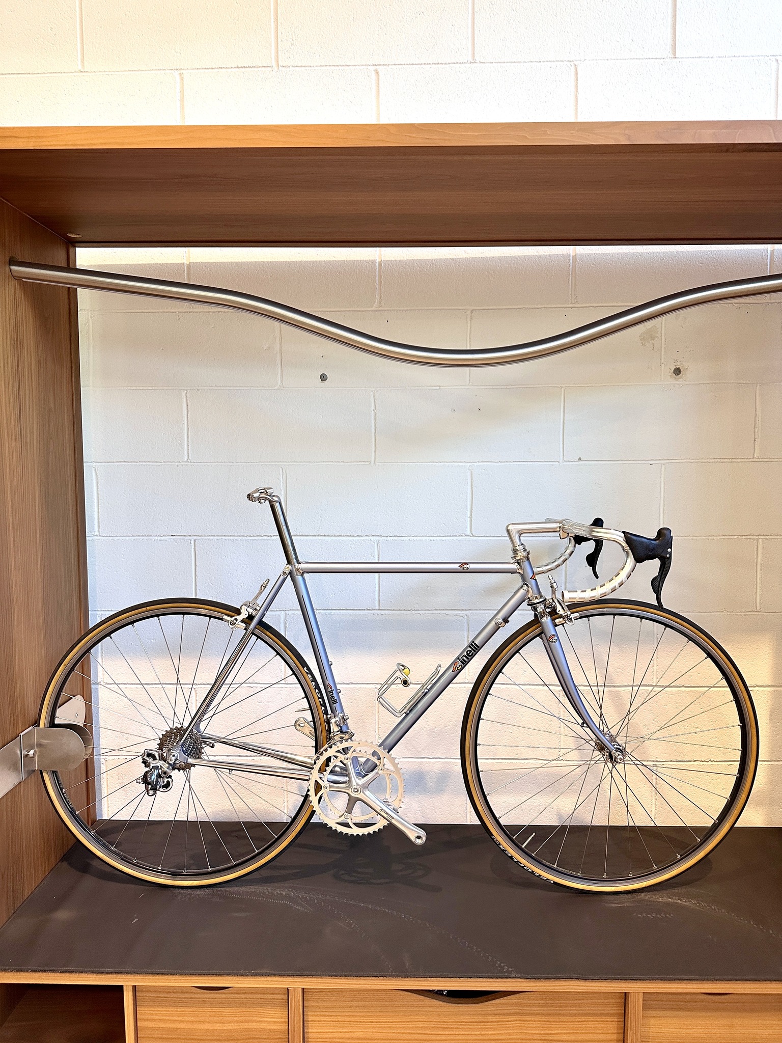 What chrome-plated levers are compatible with Campagnolo Record 