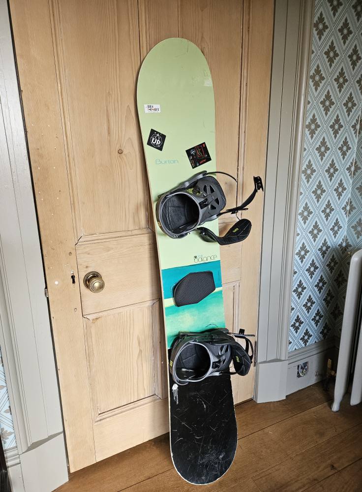 burton fluid 49 snowboard Men's Waverange X Pro Step On Boots 2026 White 10 All Mountain Snowboard Burton Women's Feelgood Flying V