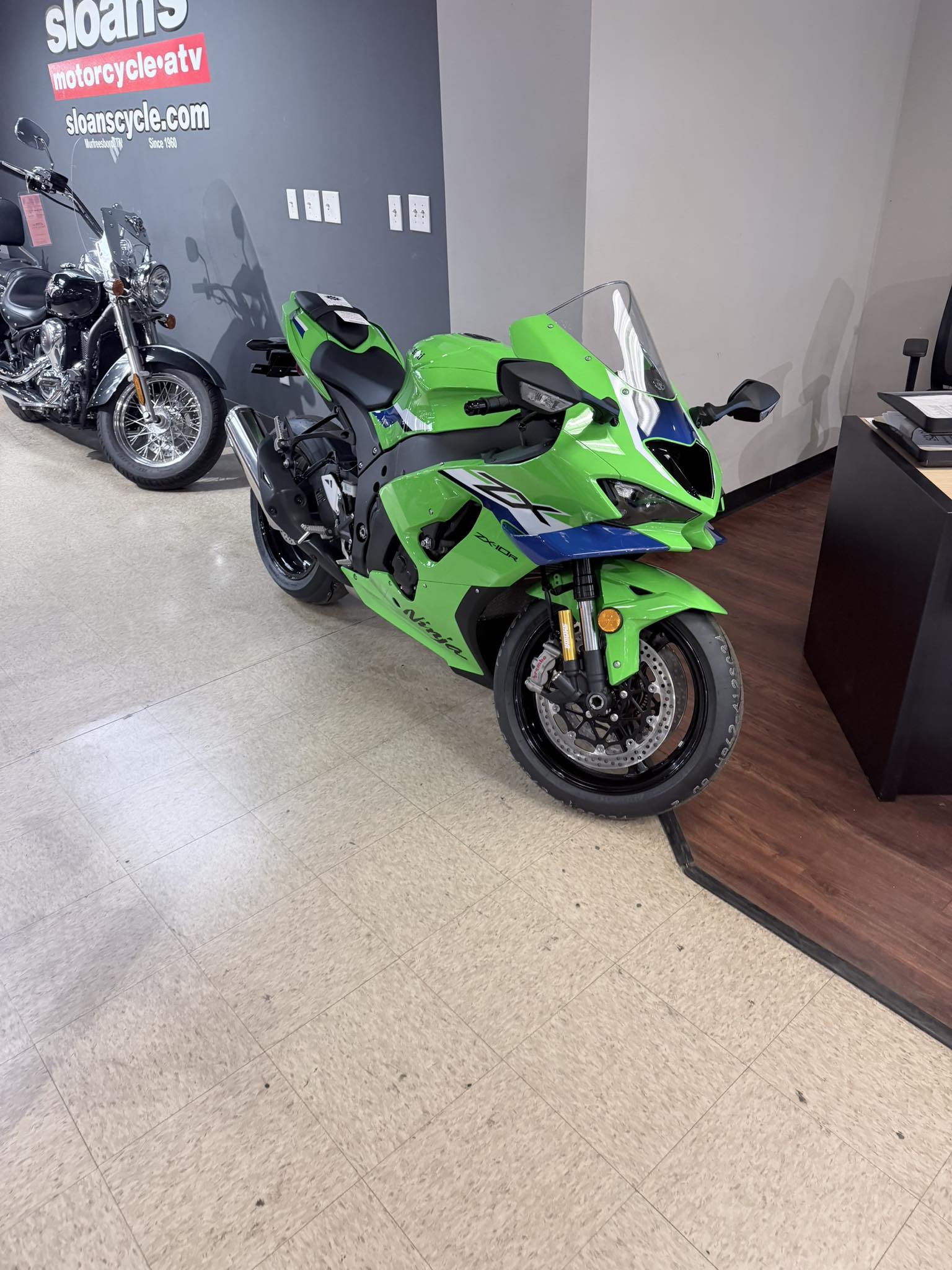 Just picked this up today! 2026 zx10r what phone mounts is