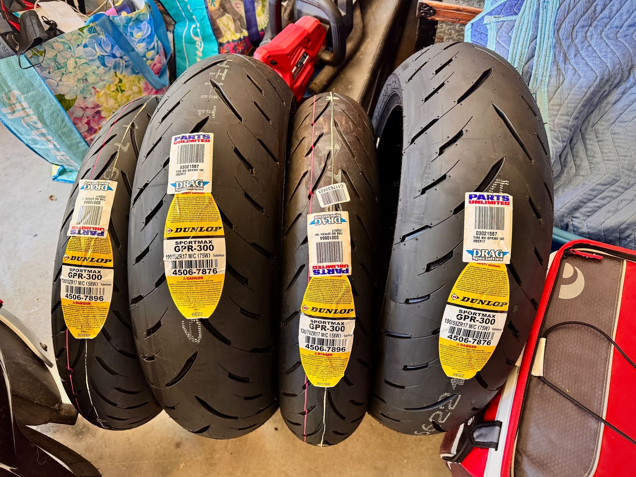 What are the best tires for a GSXR 1000 or Busa?