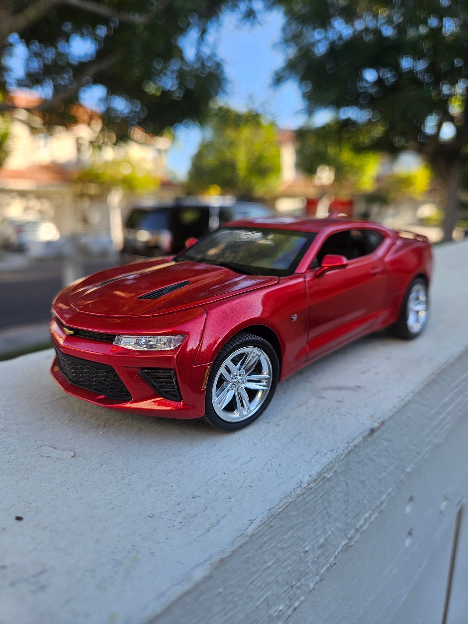 AMT 2016 Camaro SS model car in Tamiya Mica red metallic
