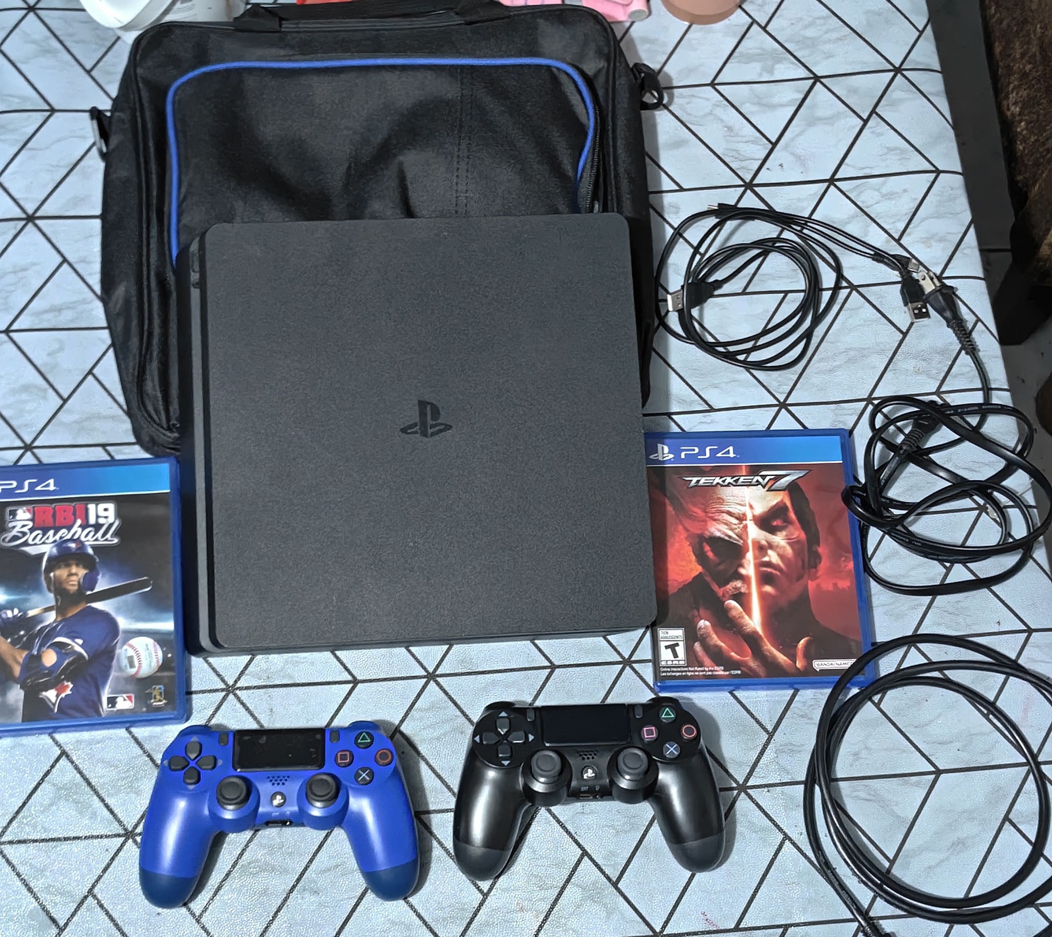 PS4 Slim 1TB not JB no issue