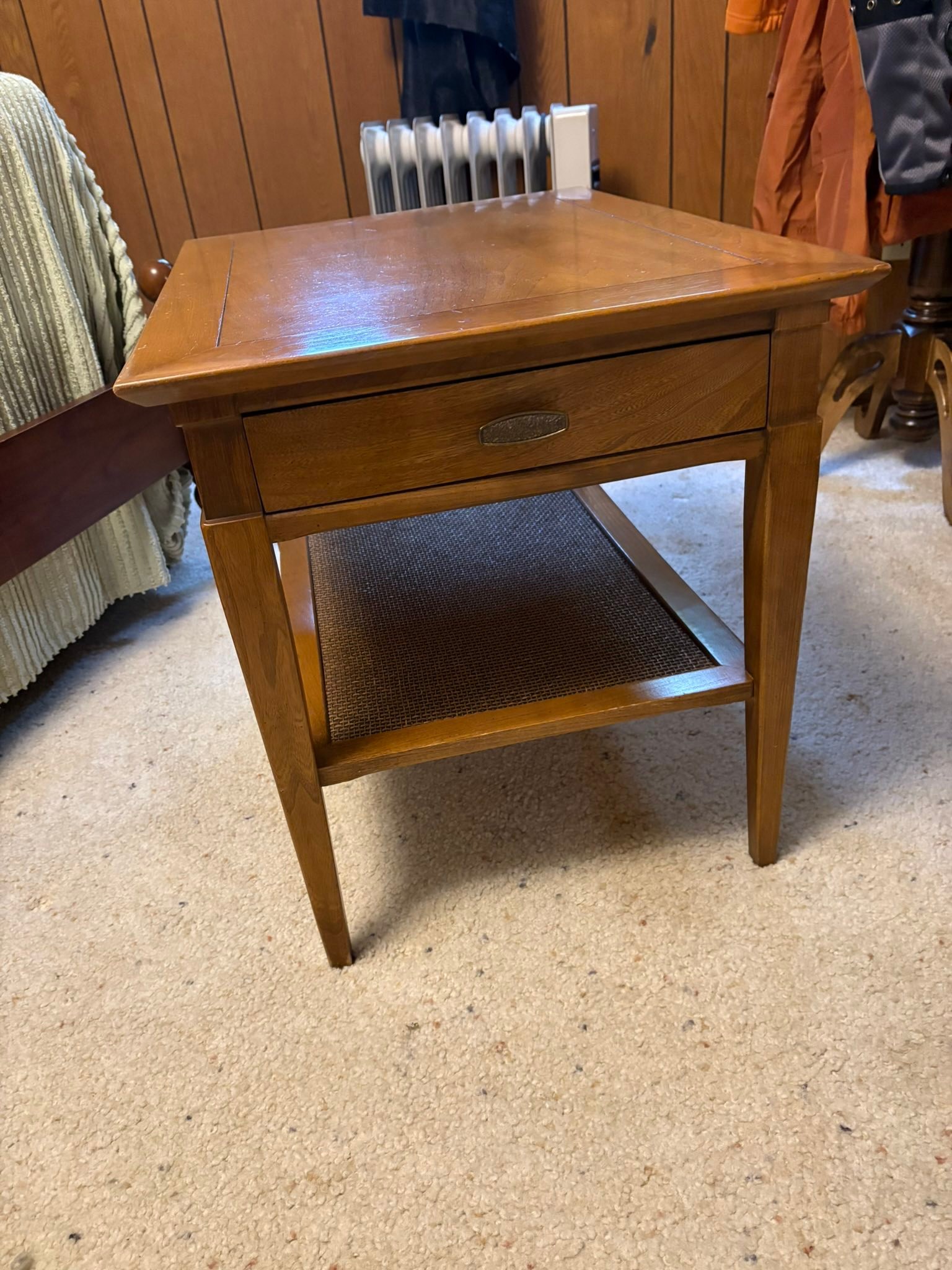 What is the value of a 1960s Hammary coffee table set?