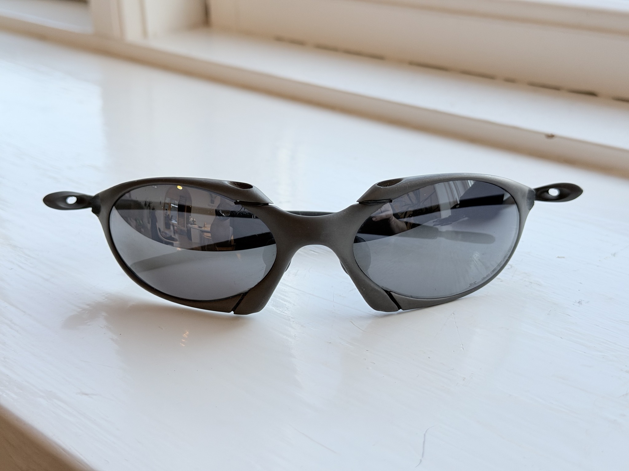 For sale: Oakley X-Metal Romeo 1 – Vintage 1998 – Black Iridium