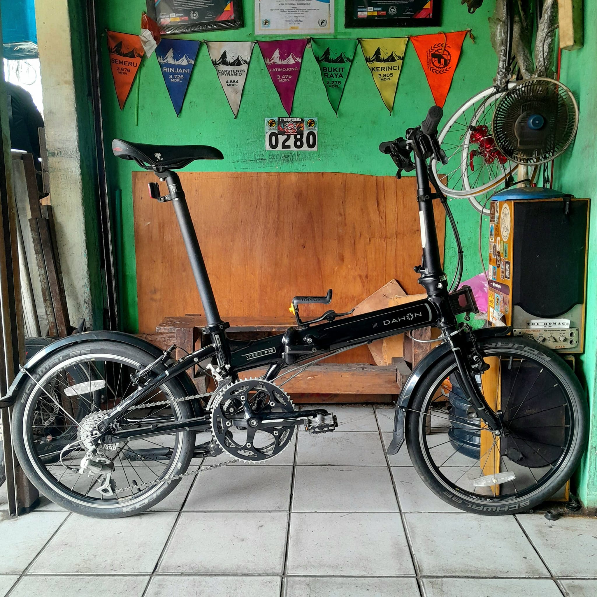 Bismillah #WTS Dahon Vitesse P18 yang mulai jarang peredarannya 